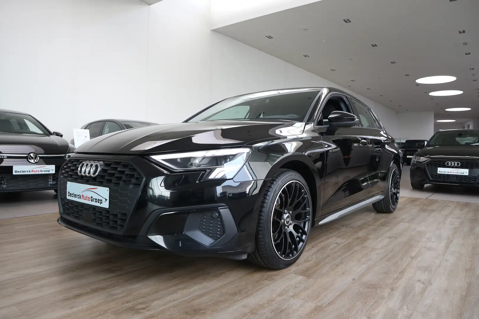 Audi A3 SPORTBACK 30TDI 6V*GPS*ALU 19"*TOPAANBOD !!! Zwart - 2