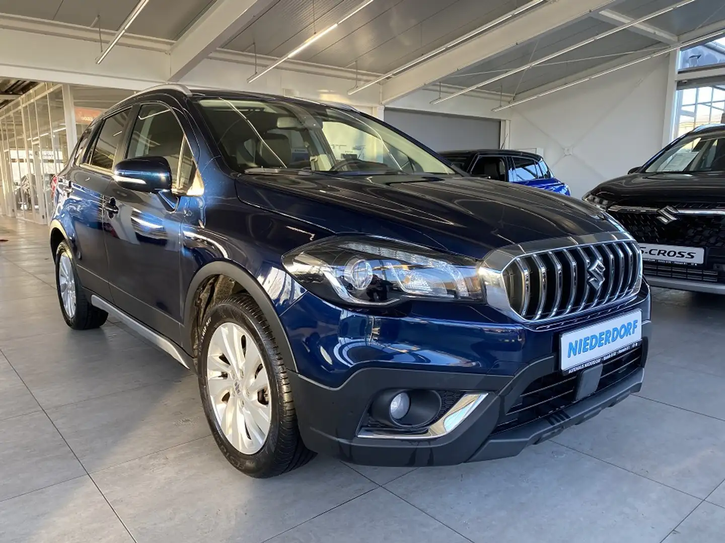 Suzuki S-Cross 1.4 Comfort AHK NAVI KAM LED SHZ Tempom. Blau - 1