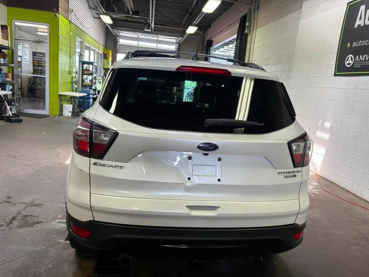 Ford Escape снимка Ford Escape