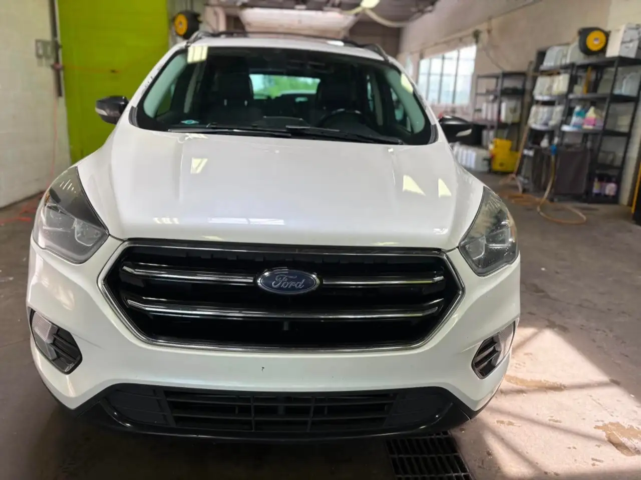 Ford Escape снимка Ford Escape