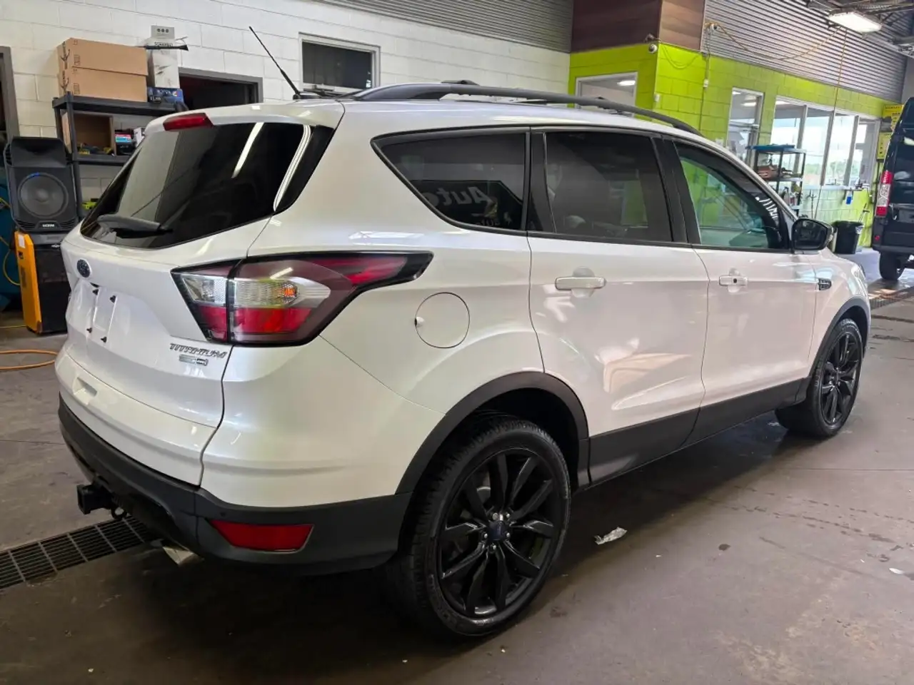 Ford Escape снимка Ford Escape