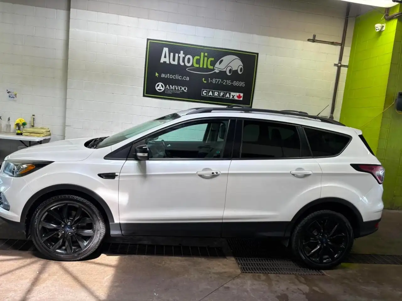 Ford Escape снимка Ford Escape