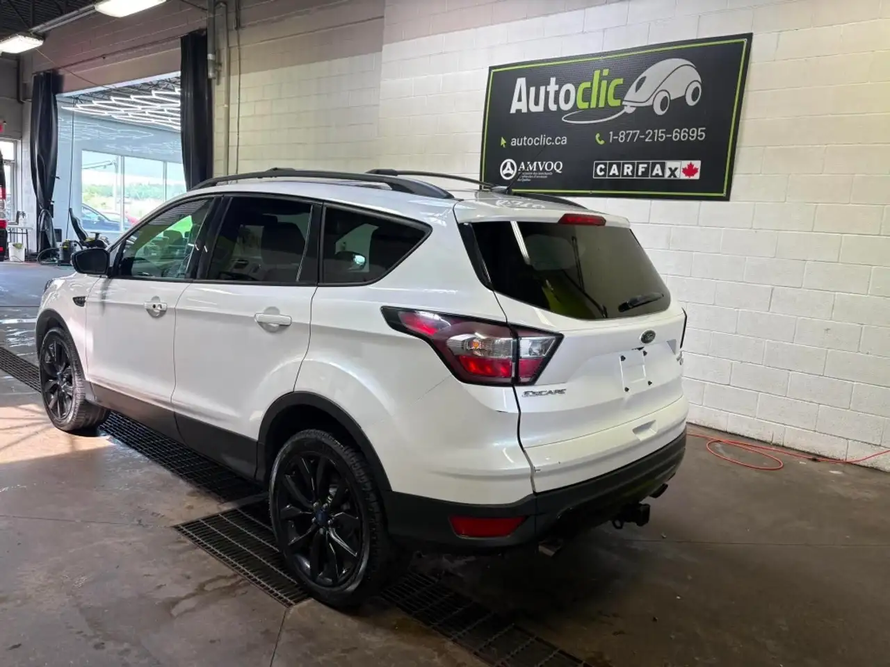 Ford Escape снимка Ford Escape