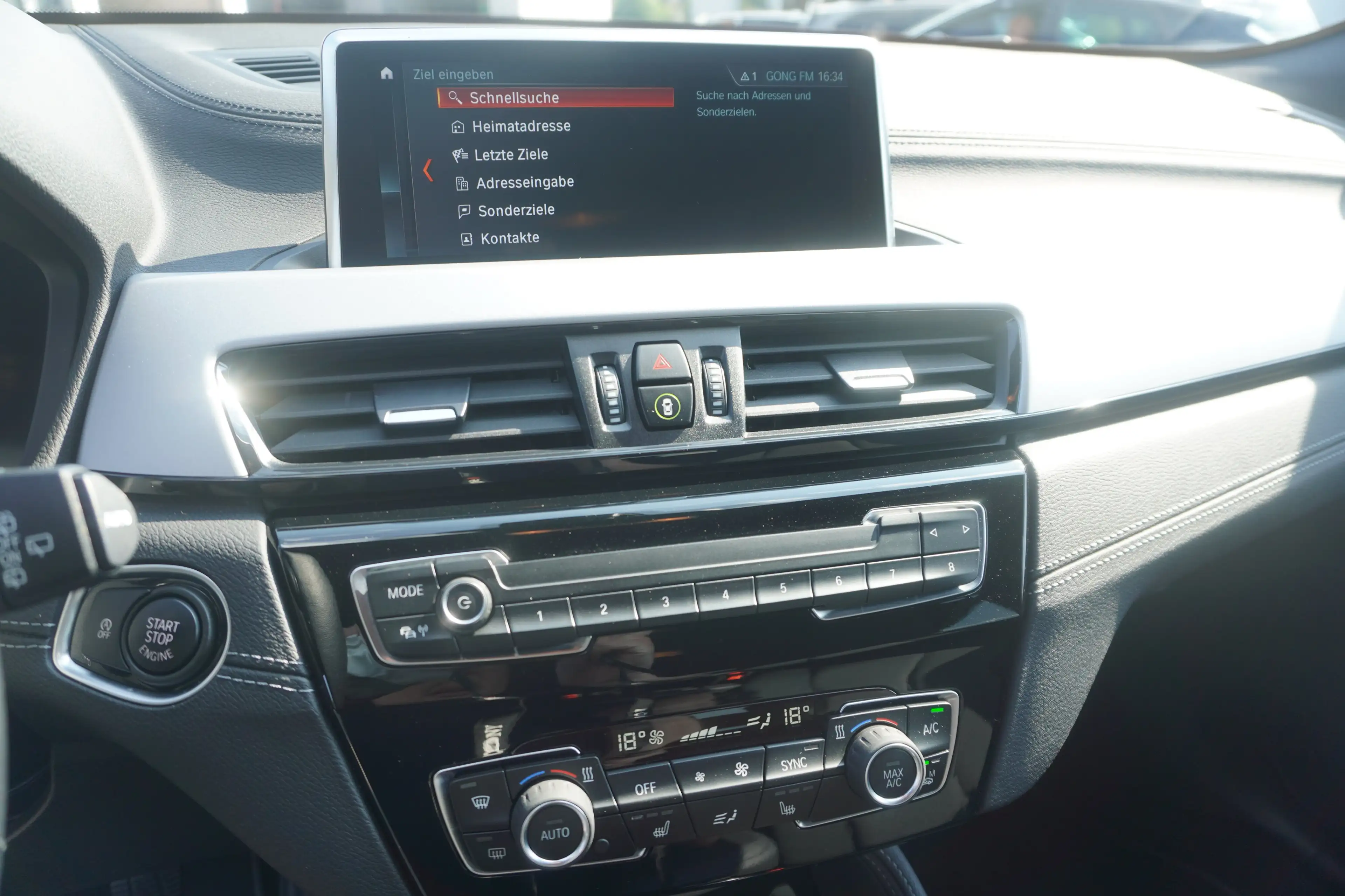 BMW X2 sDrive18i — photo 11
