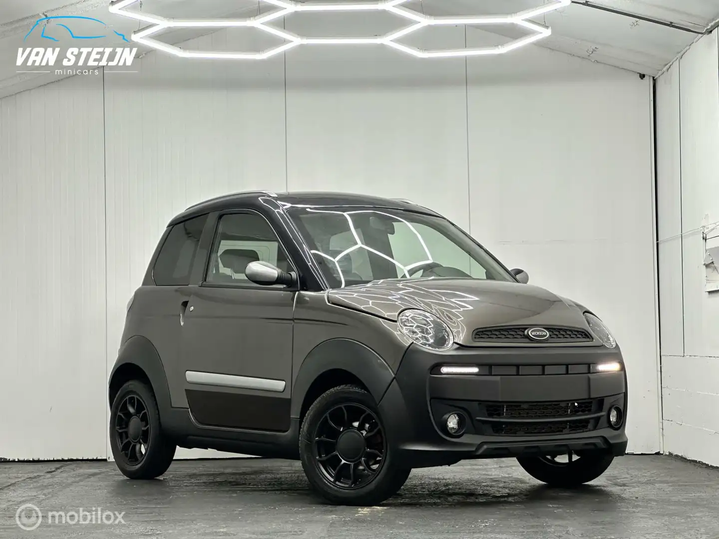Microcar M.Go Brommobiel Premium Highland | Leren Stoelen Marrone - 1