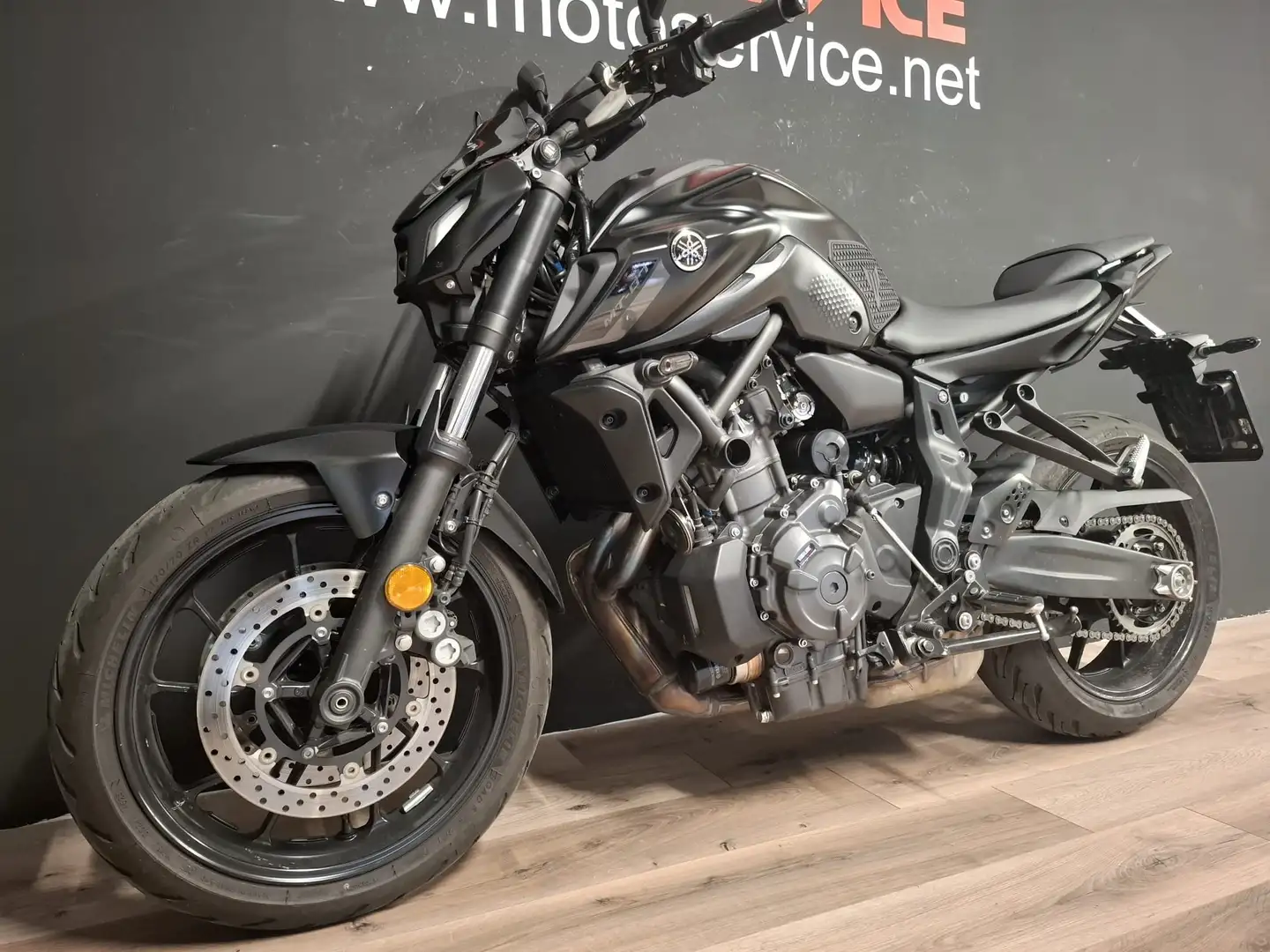Yamaha MT-07 Nero - 2