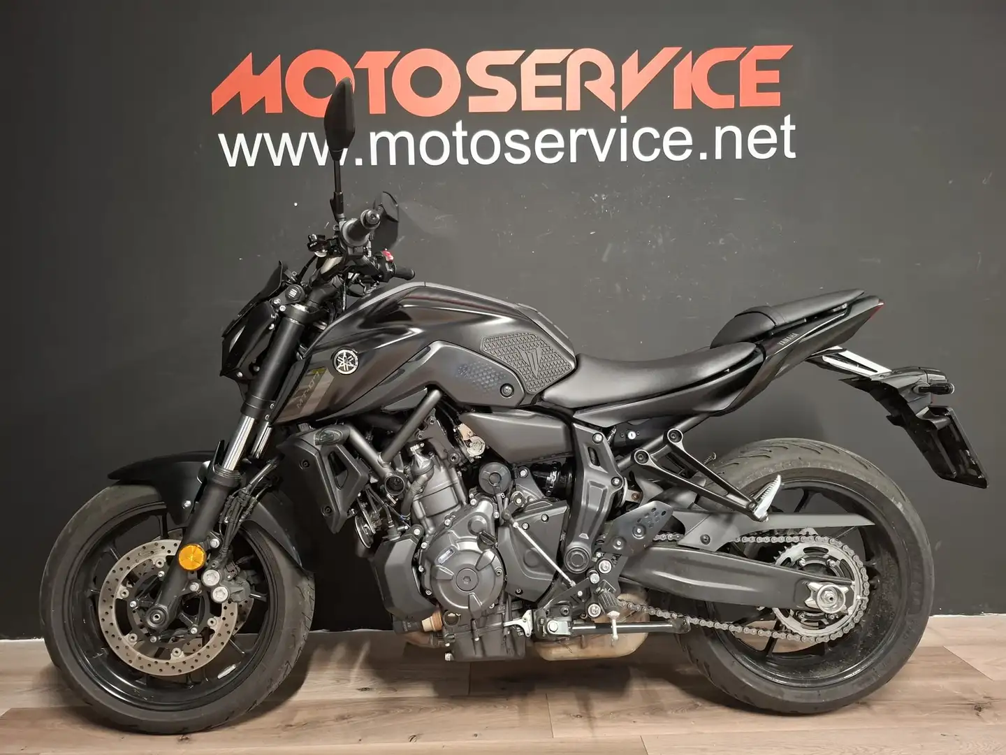 Yamaha MT-07 Nero - 1