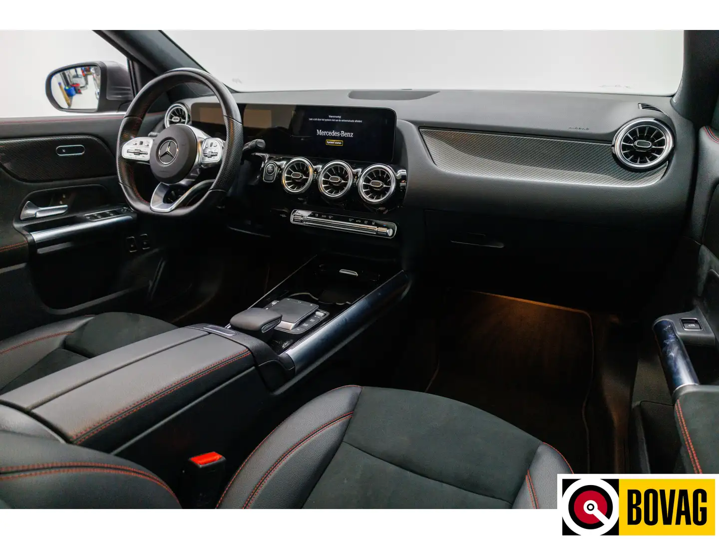 Mercedes-Benz GLA 250 e AMG Line automaat | Panoramadak | Wegklapbare Tr Grijs - 2