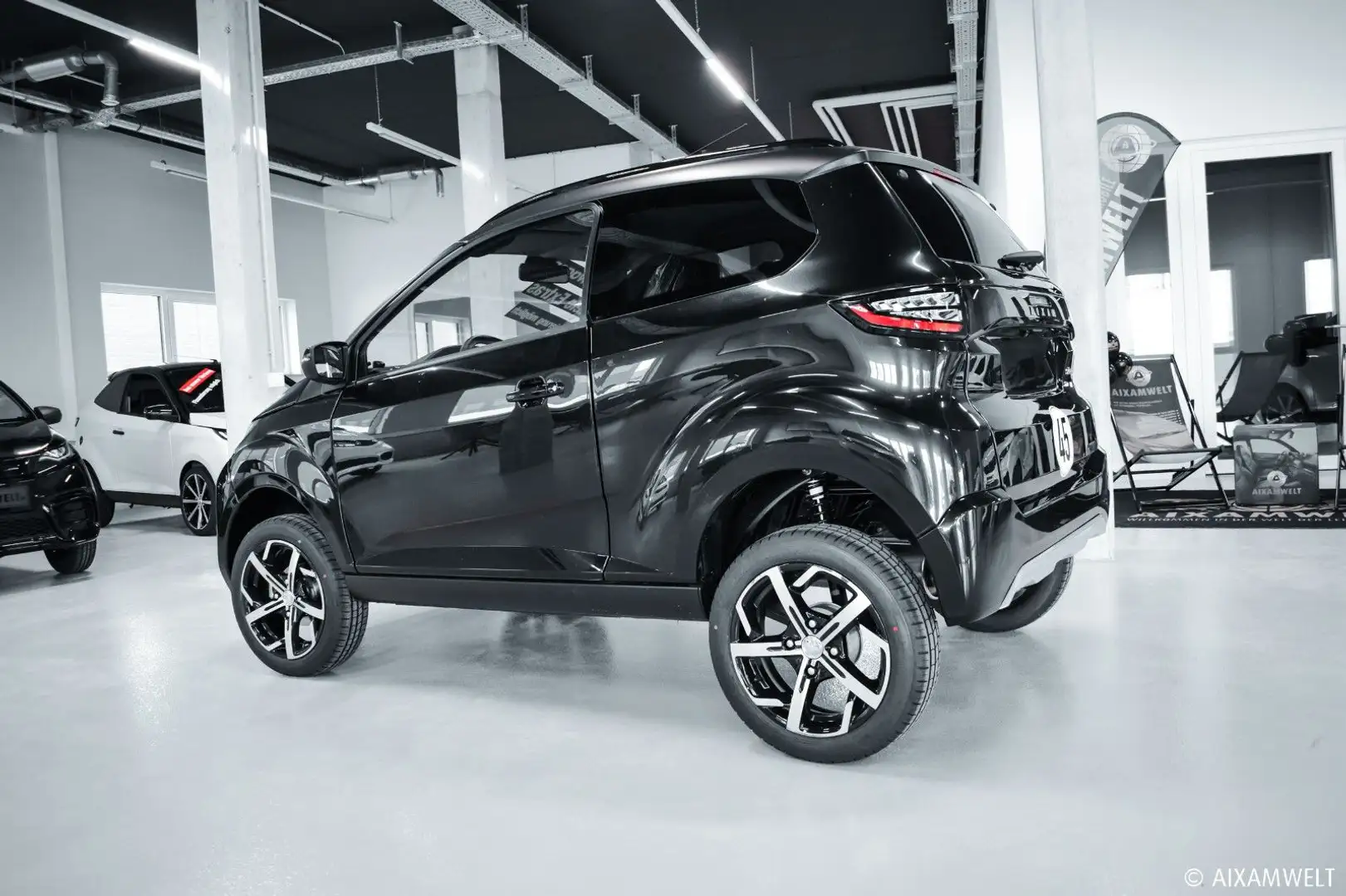 Aixam CROSSOVER Premium Schwarz Schwarz - 2