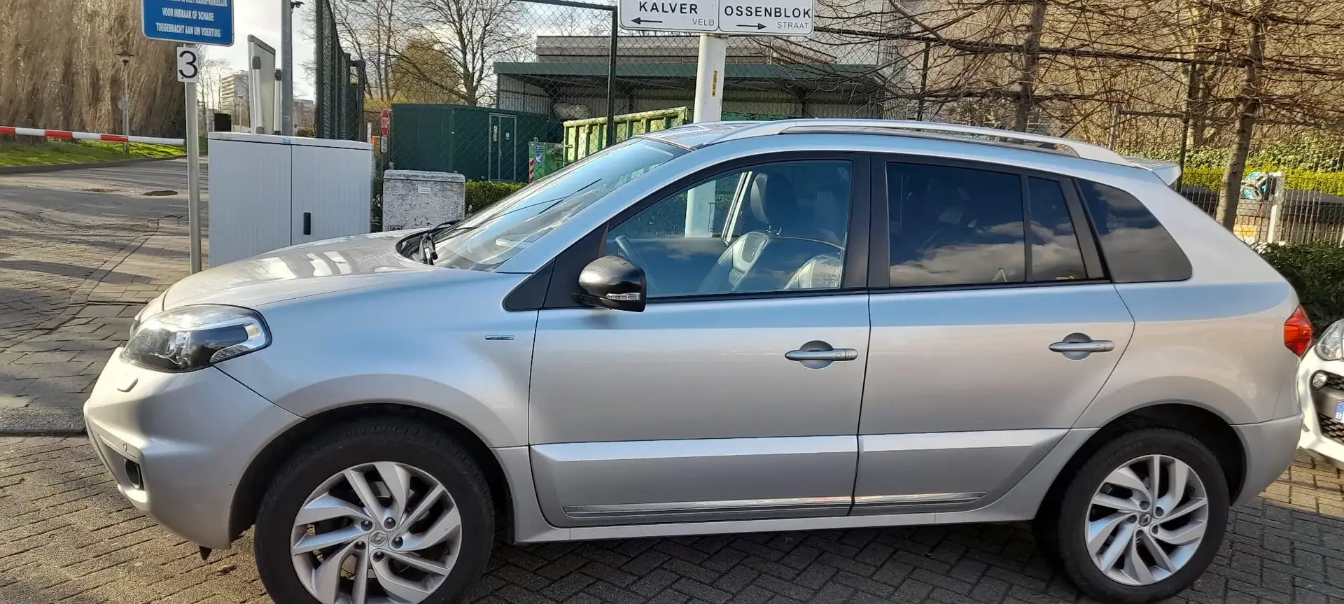 Renault Koleos Koleos dCi 150 FAP 4x2 Limited Zilver - 2