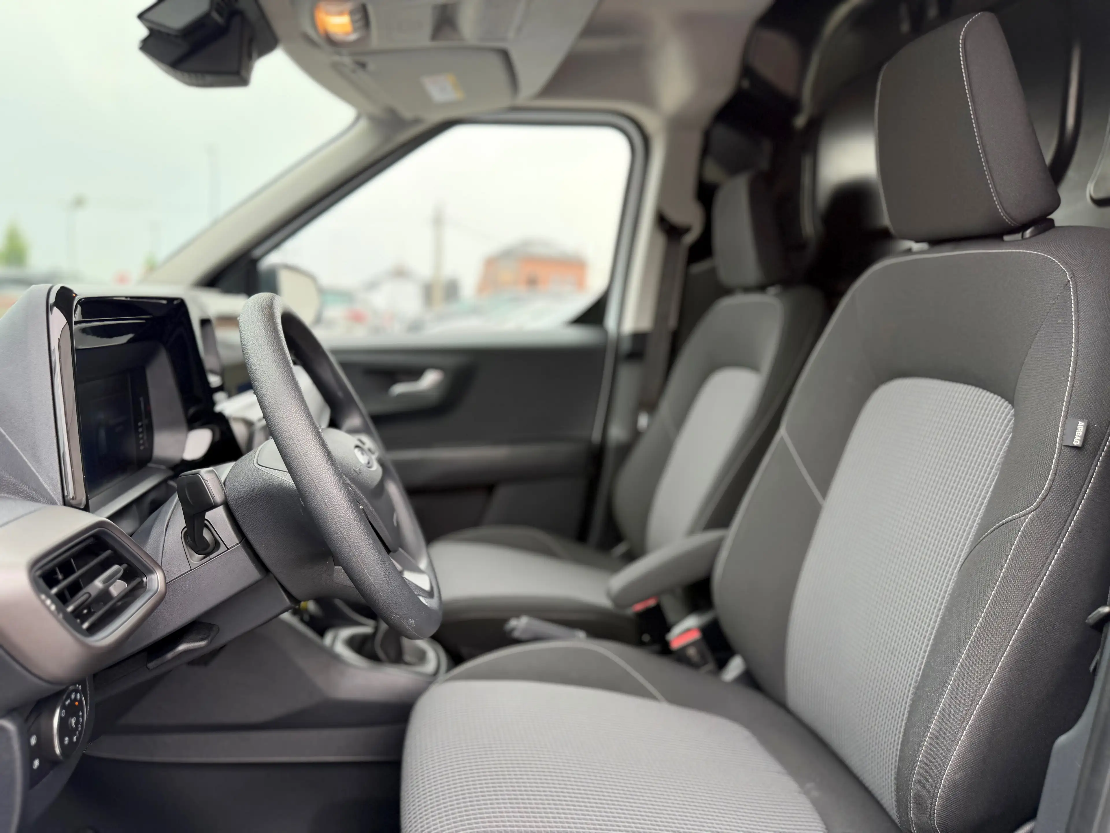 Ford Courier 1.0i Utilitaire — photo 9