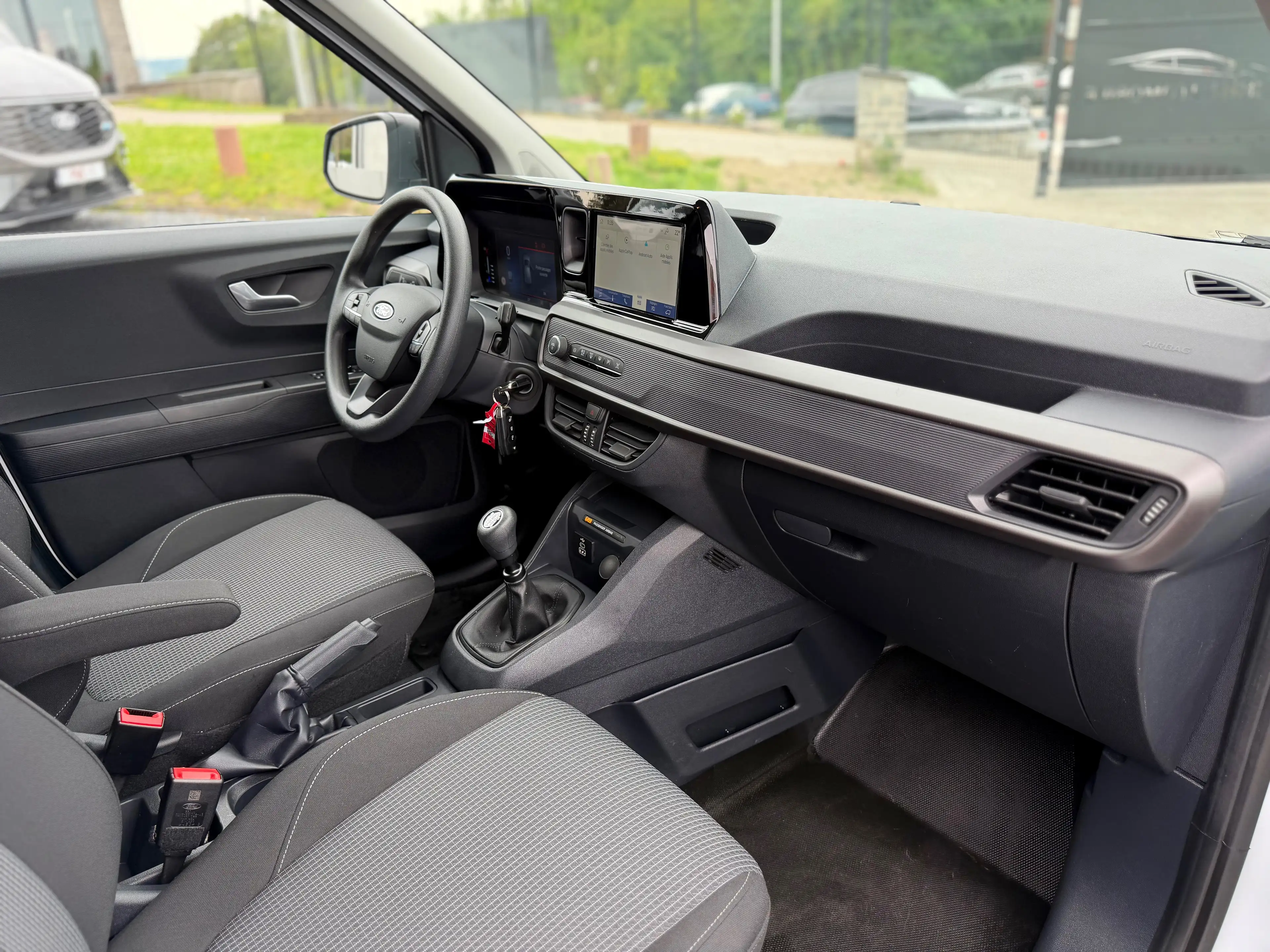 Ford Courier 1.0i Utilitaire — photo 10