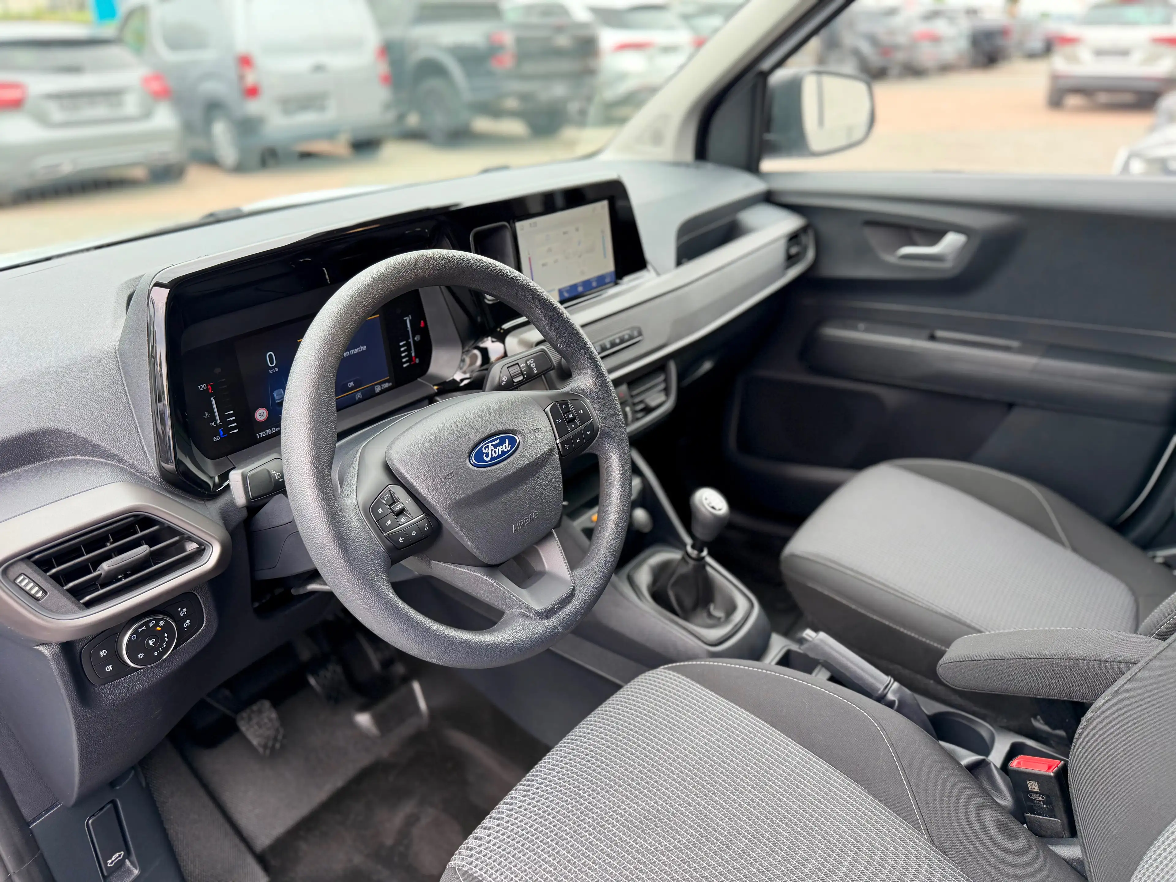Ford Courier 1.0i Utilitaire — photo 8