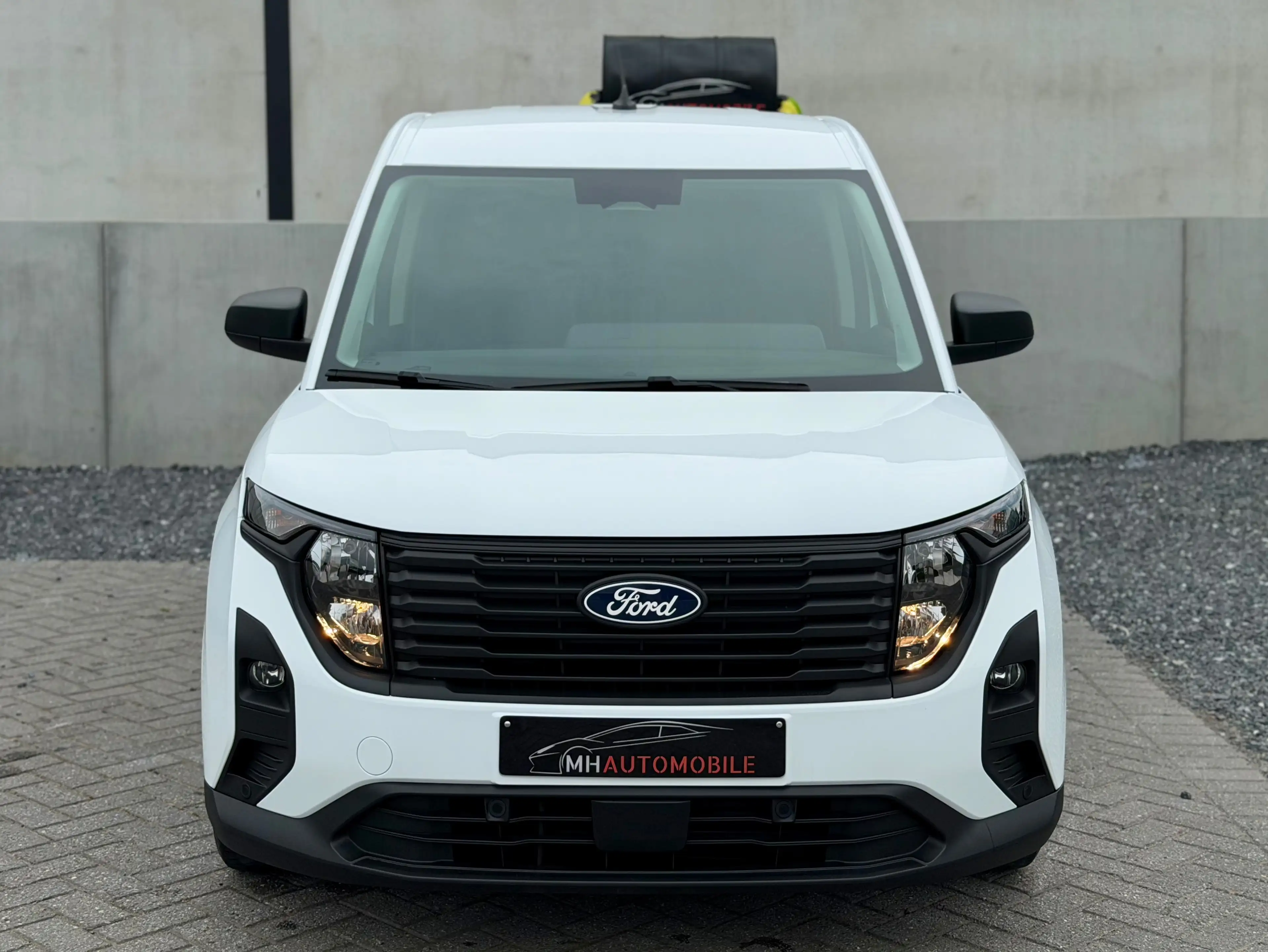 Ford Courier 1.0i Utilitaire — photo 4