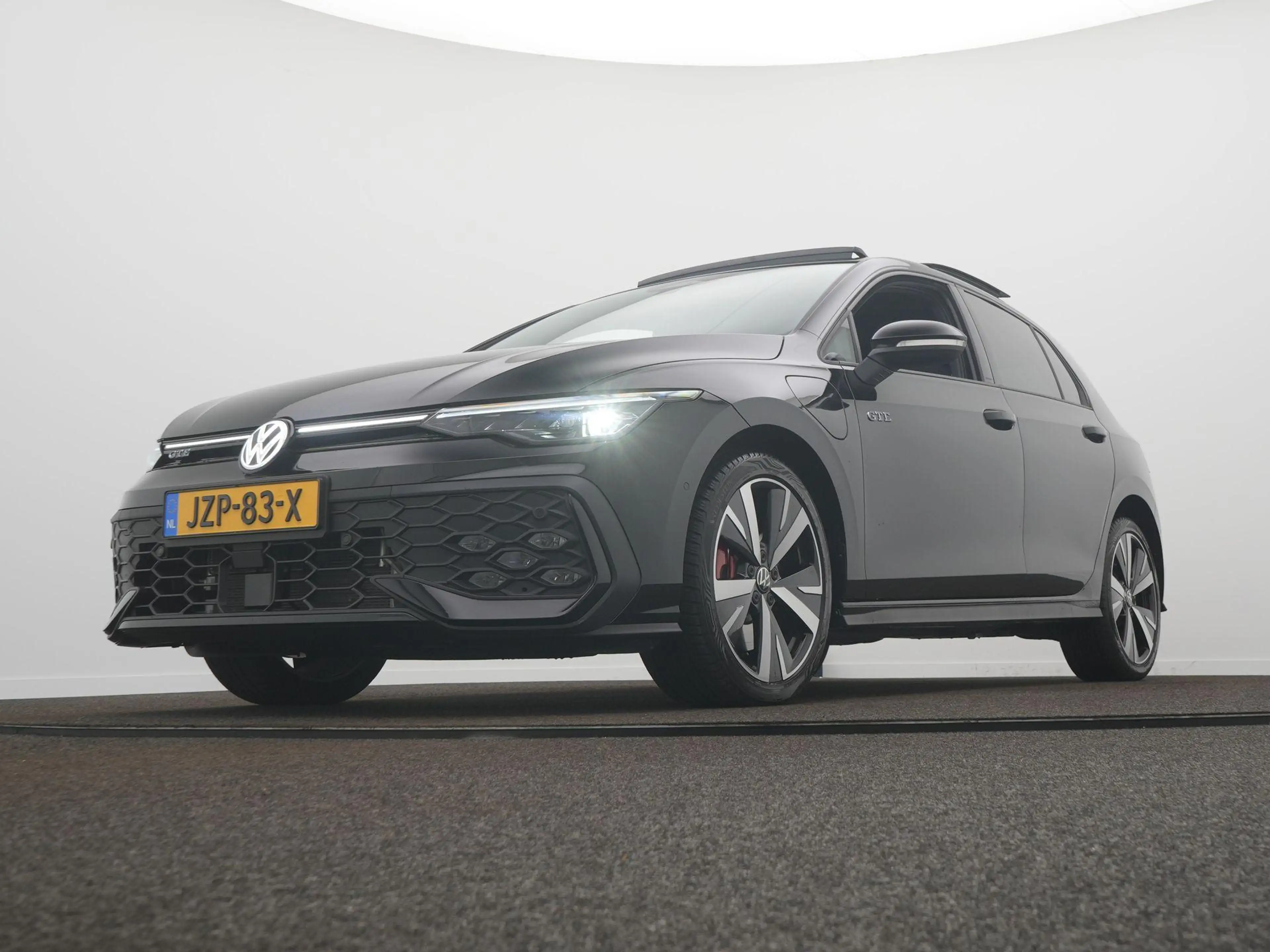 Volkswagen Golf GTE 1.5 eHybrid 200 kW / 272 PK Hatchback 6 versn. 272 — photo 10