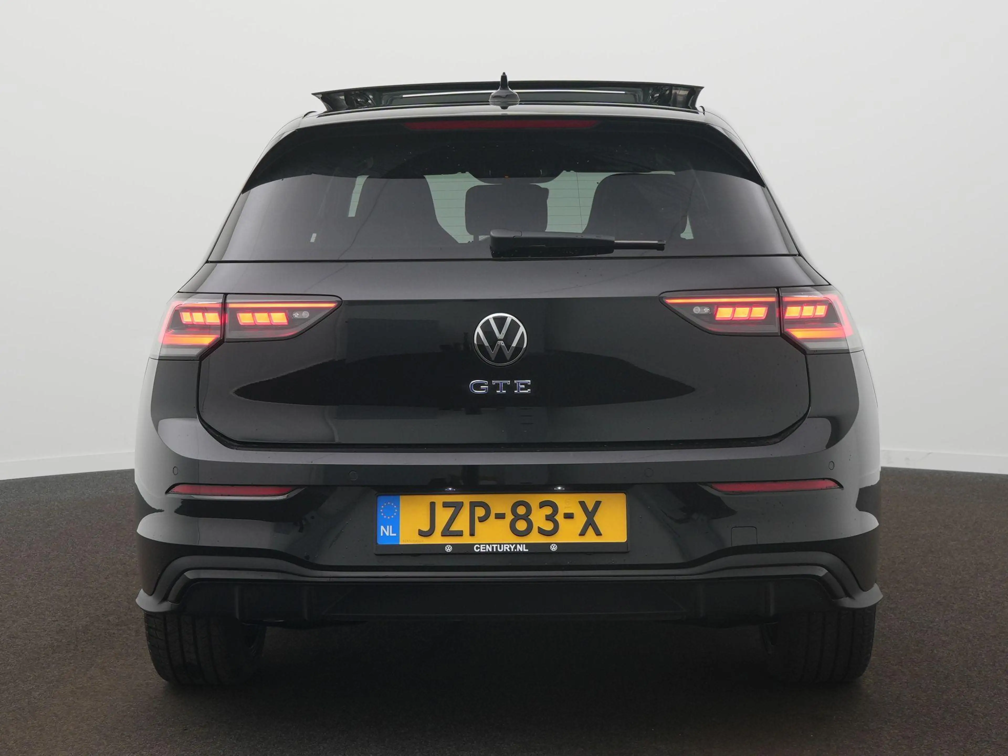 Volkswagen Golf GTE 1.5 eHybrid 200 kW / 272 PK Hatchback 6 versn. 272 — photo 7