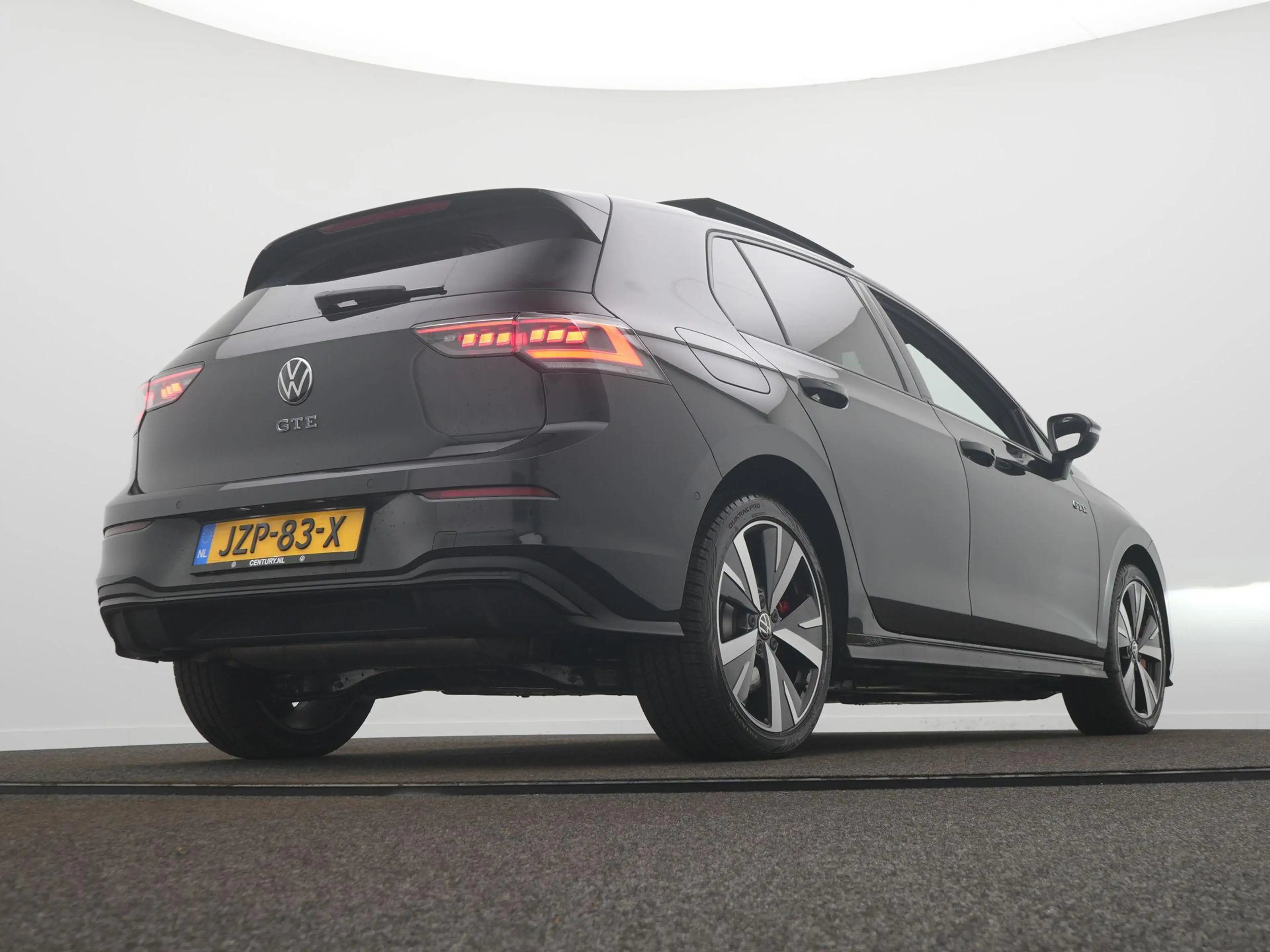 Volkswagen Golf GTE 1.5 eHybrid 200 kW / 272 PK Hatchback 6 versn. 272 — photo 11