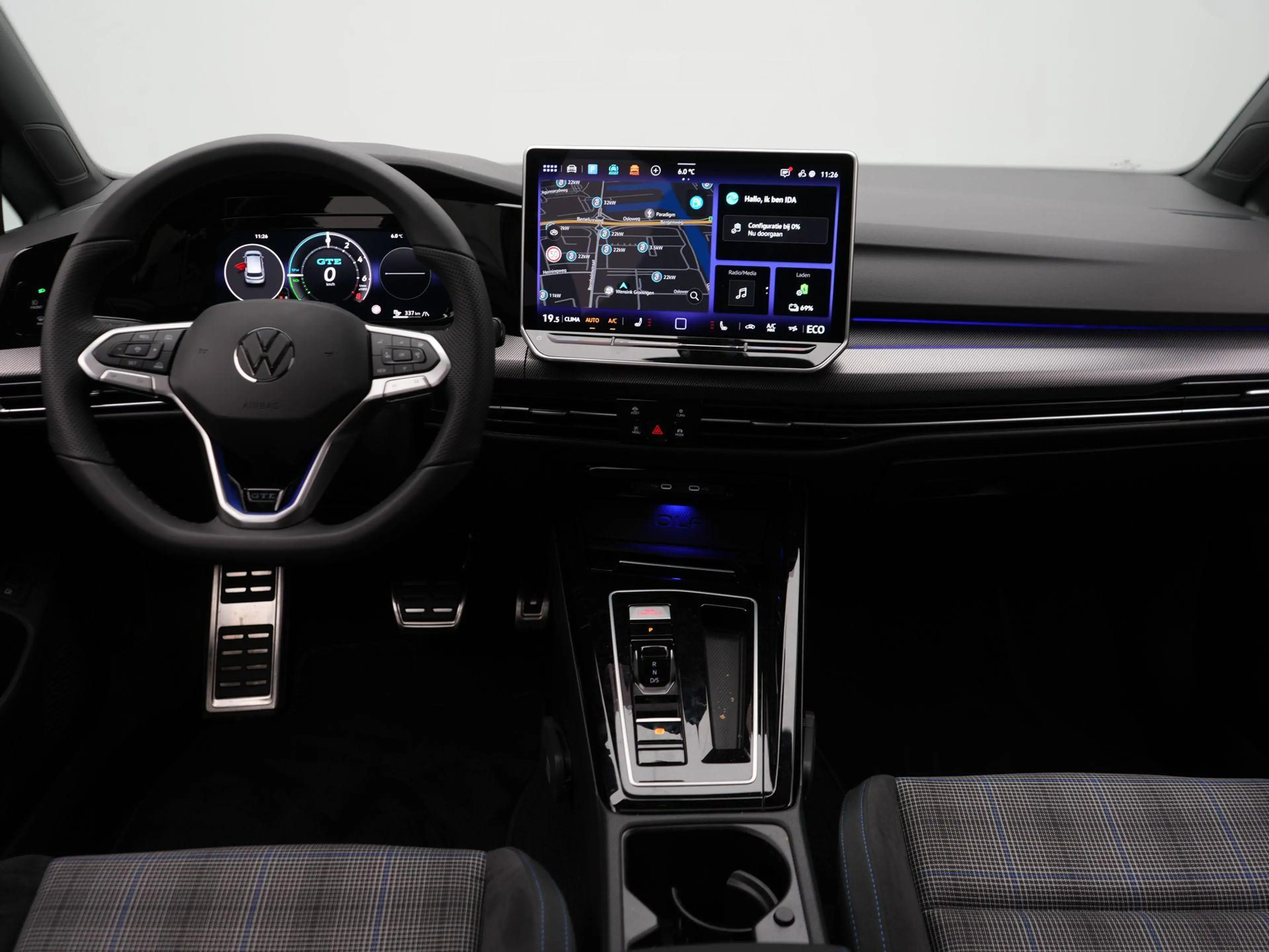 Volkswagen Golf GTE 1.5 eHybrid 200 kW / 272 PK Hatchback 6 versn. 272 — photo 13