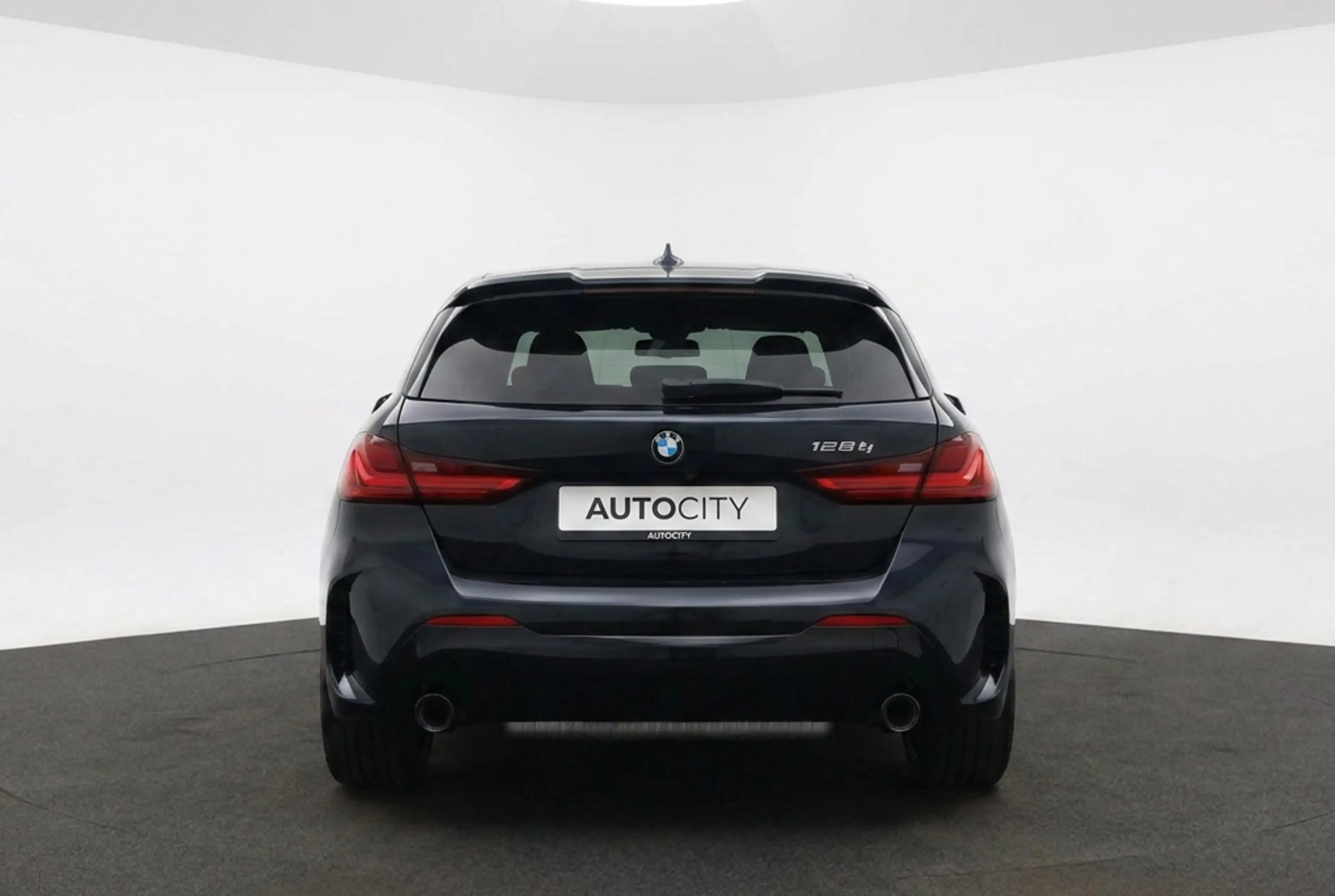 BMW 128 1-serie 128ti M Sport | Innovation Pack | NL-auto — photo 3