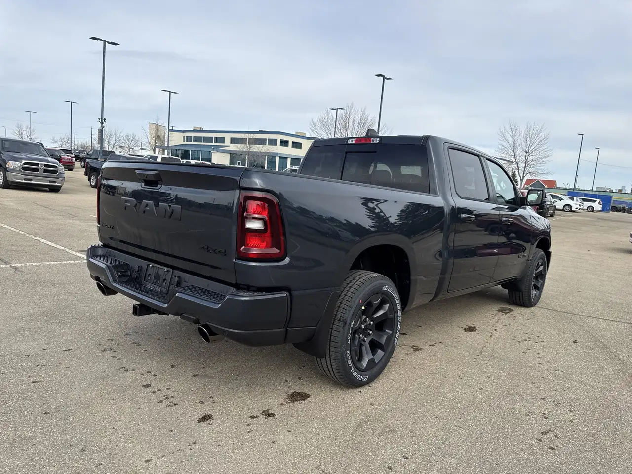 RAM 1500 снимка RAM 1500