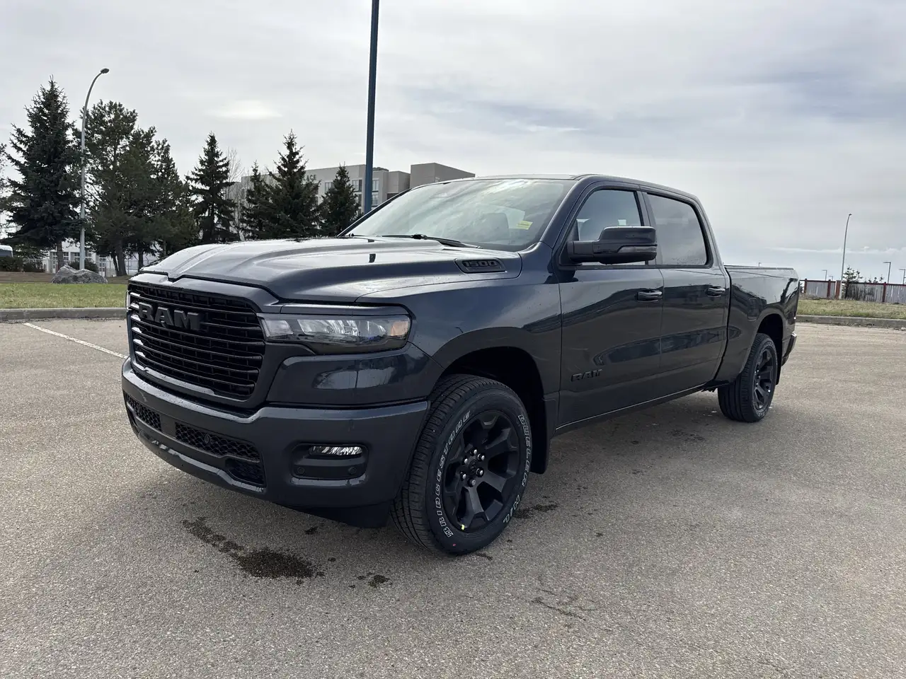 RAM 1500 снимка RAM 1500