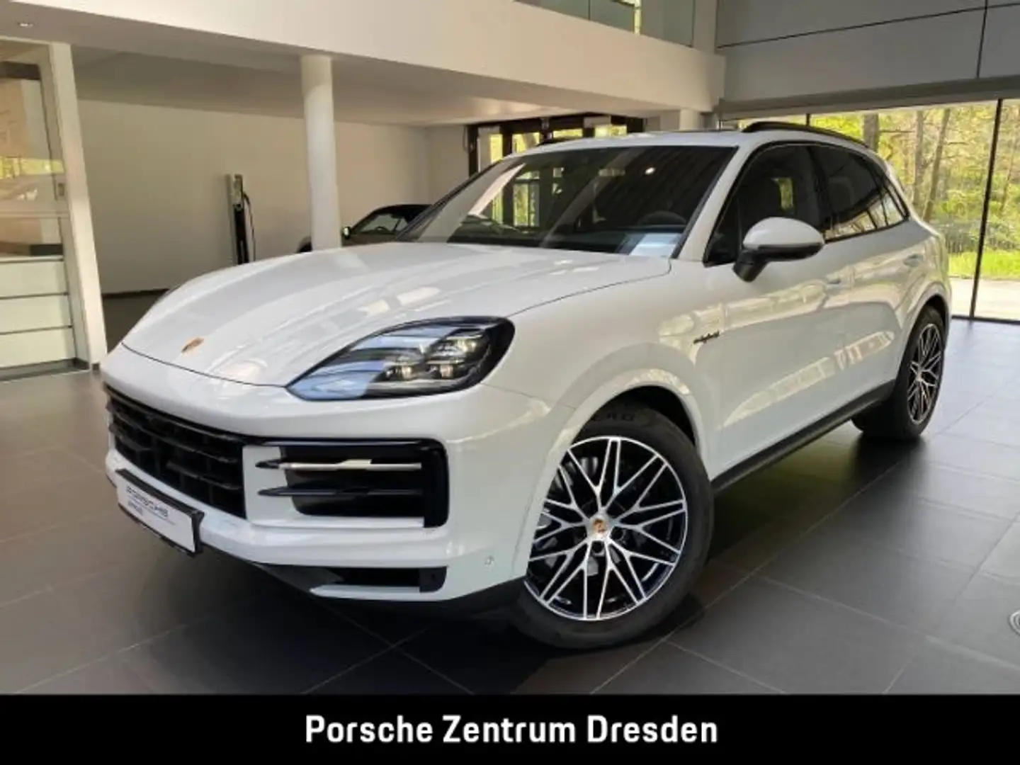 Porsche Cayenne E-Hybrid AHK Luft Massage Soft Bose Chrono Weiß - 1