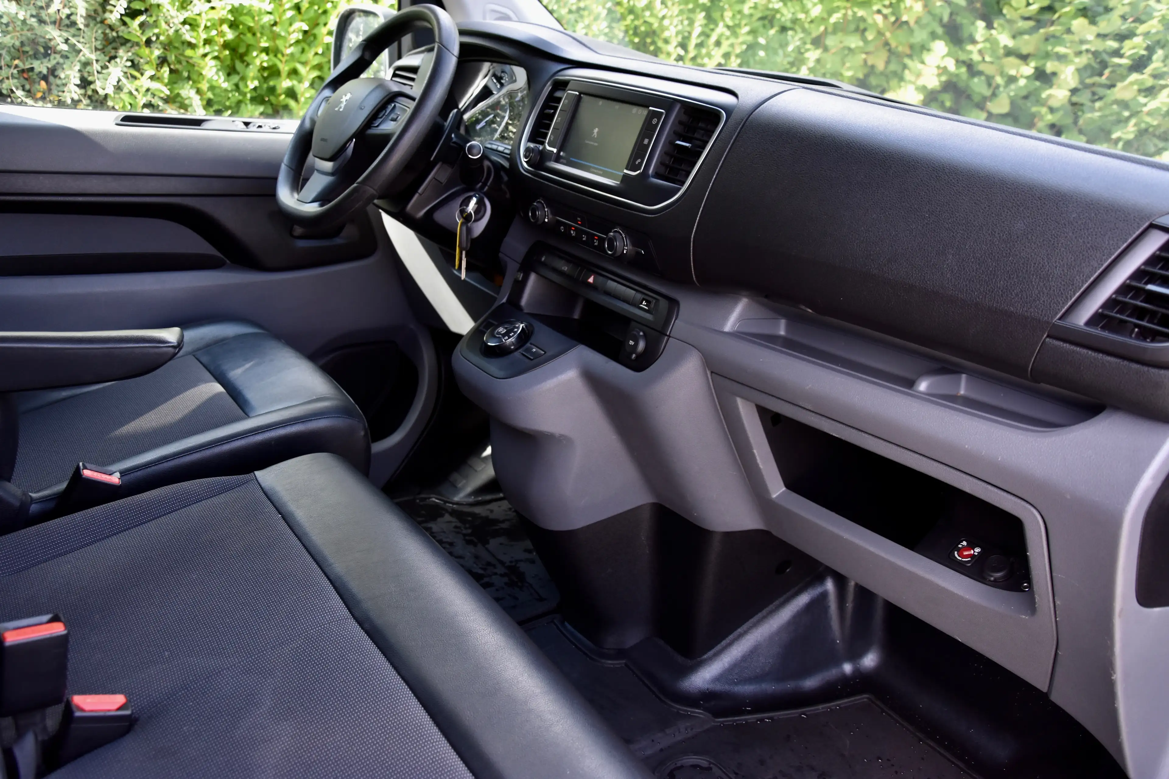 Peugeot Expert 2.0 BlueHDi L2 **AUTOMAAT** 58 000Km ** — photo 6
