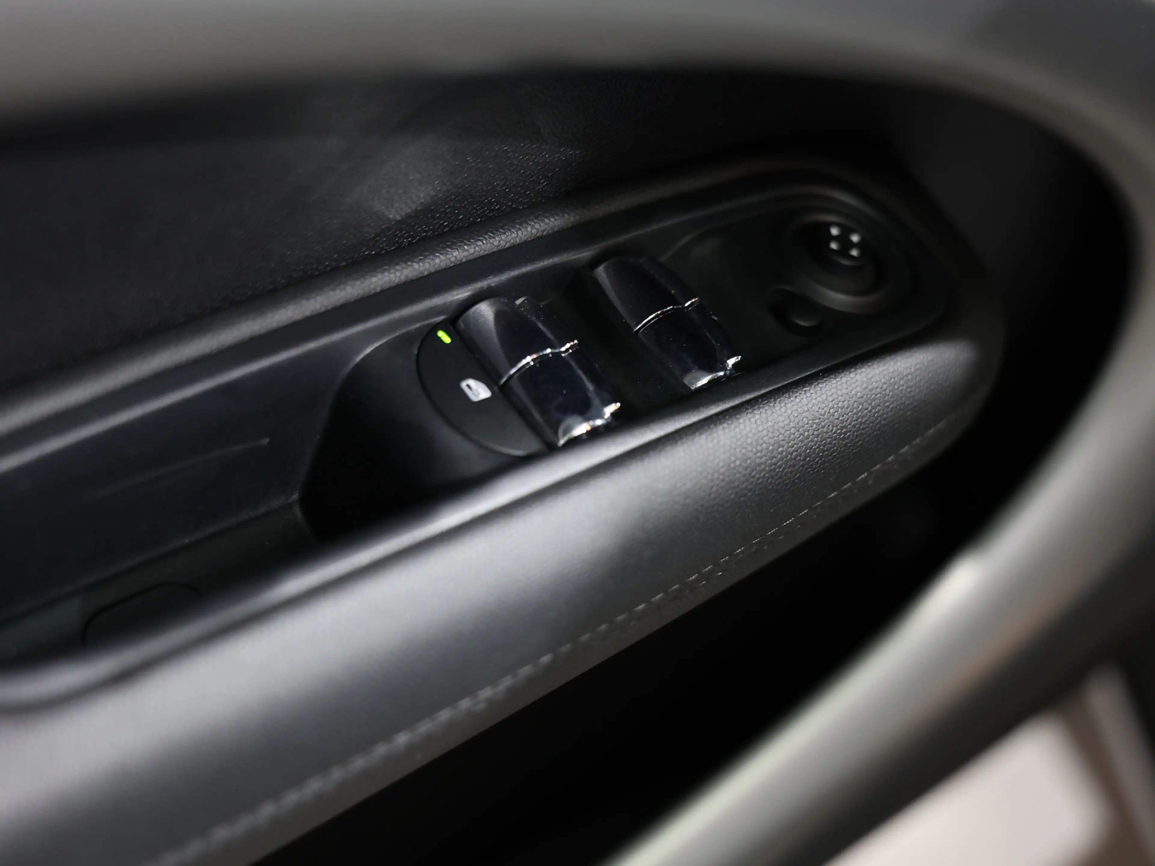 MINI Cooper D Countryman PEPPER II CARBON COLOUR — photo 15