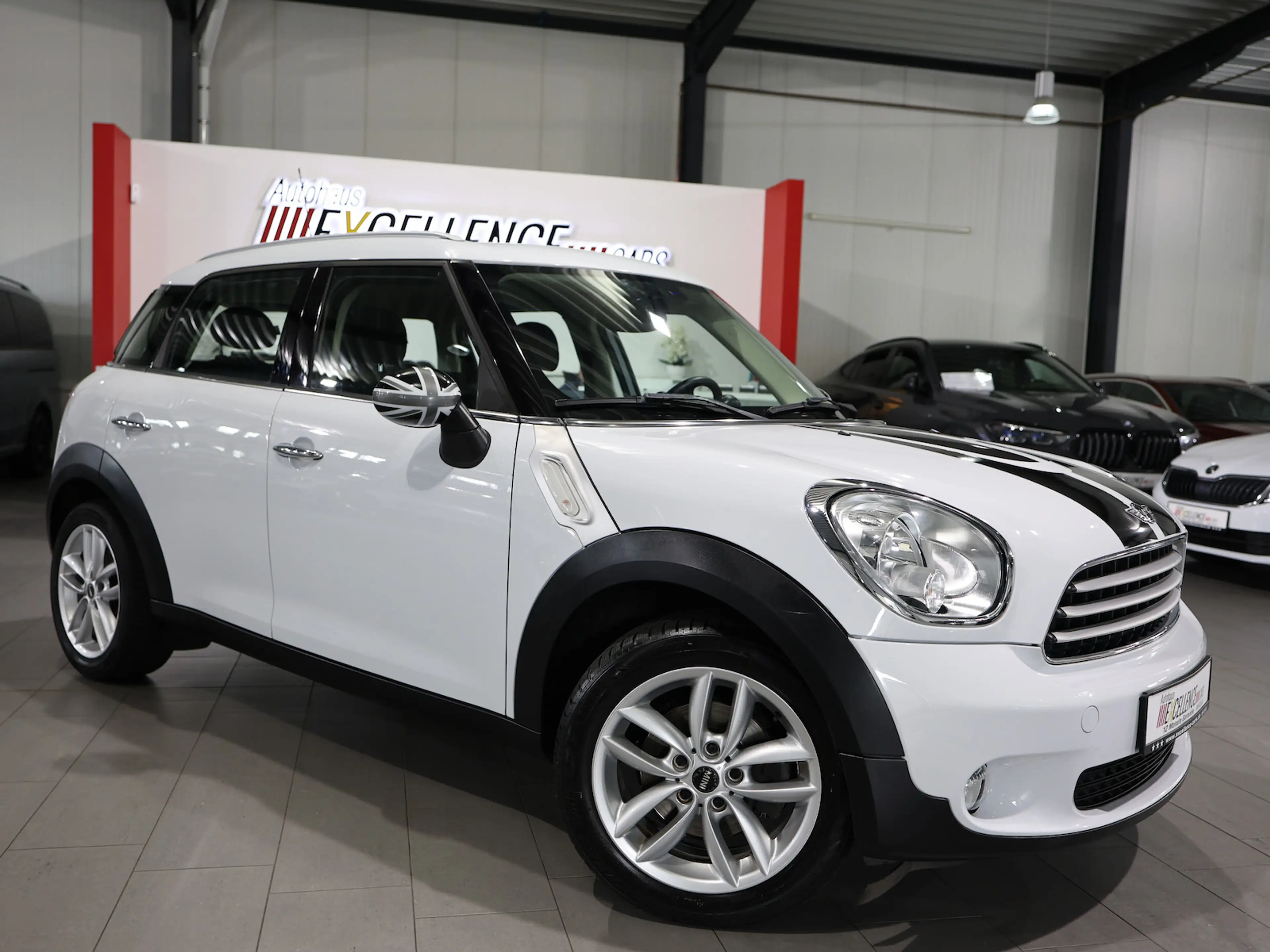 MINI Cooper D Countryman PEPPER II CARBON COLOUR — photo 3