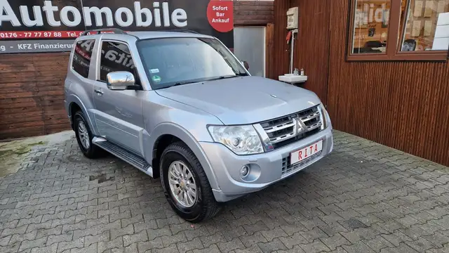 Mitsubishi Pajero 3.5 Benzin 4WD Automatik, PDC