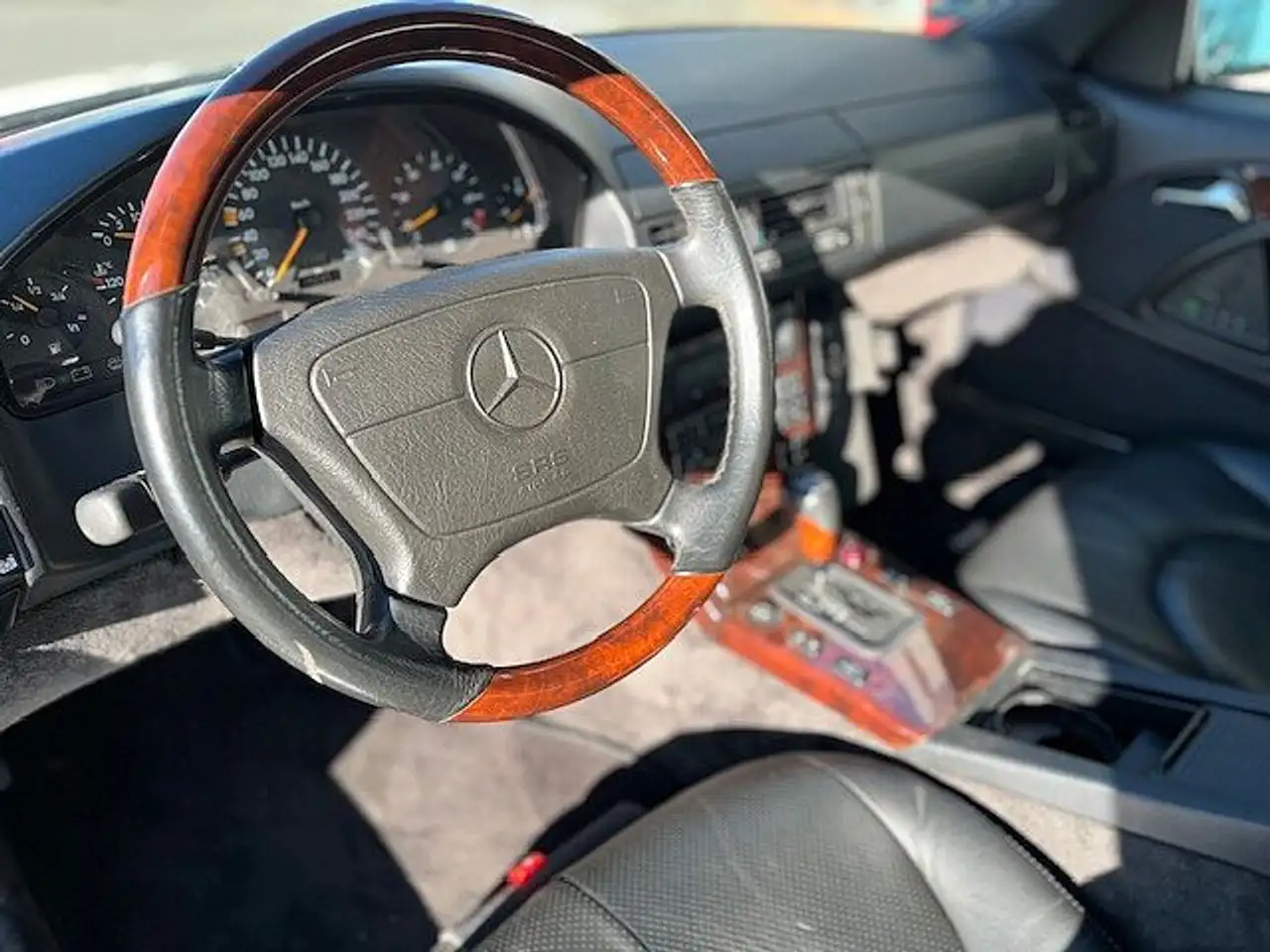 Mercedes-Benz SL 320 - excellenter Pflegezustand - 1 Hd., foto 11
