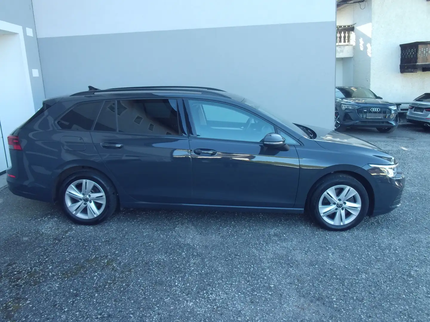 Volkswagen Golf Variant Life NAVI, LED PLUS, ACC, R-KAMERA, SHZ, PDC, TEL Grau - 2