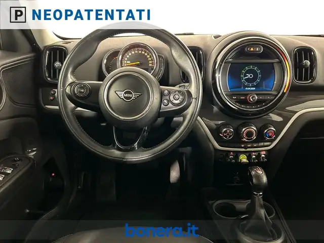 Mini Cooper Cooper view 15
