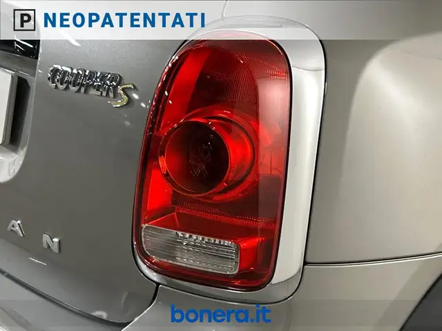 Mini Cooper Cooper view 11