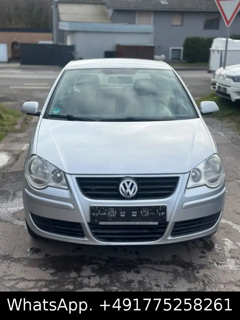 Volkswagen Polo IV Comfortline 1.4 Klima,TÜV NEU Silber - 2