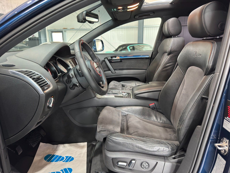 Audi Q7 /3.0/TDI/quattro/PANO/LED/AHK/7.SITZER/S-line — photo 9