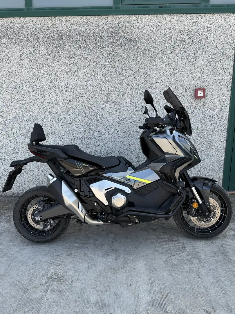 Honda X-ADV Special Edition - 2