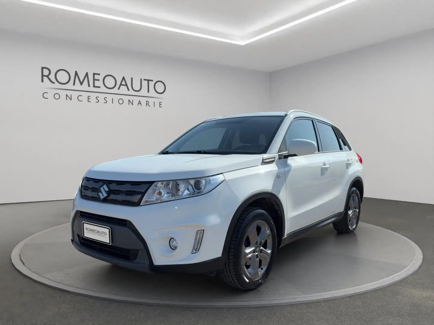 Suzuki Vitara 1.6 VVT 4WD AllGrip V-Cool Bianco - 1
