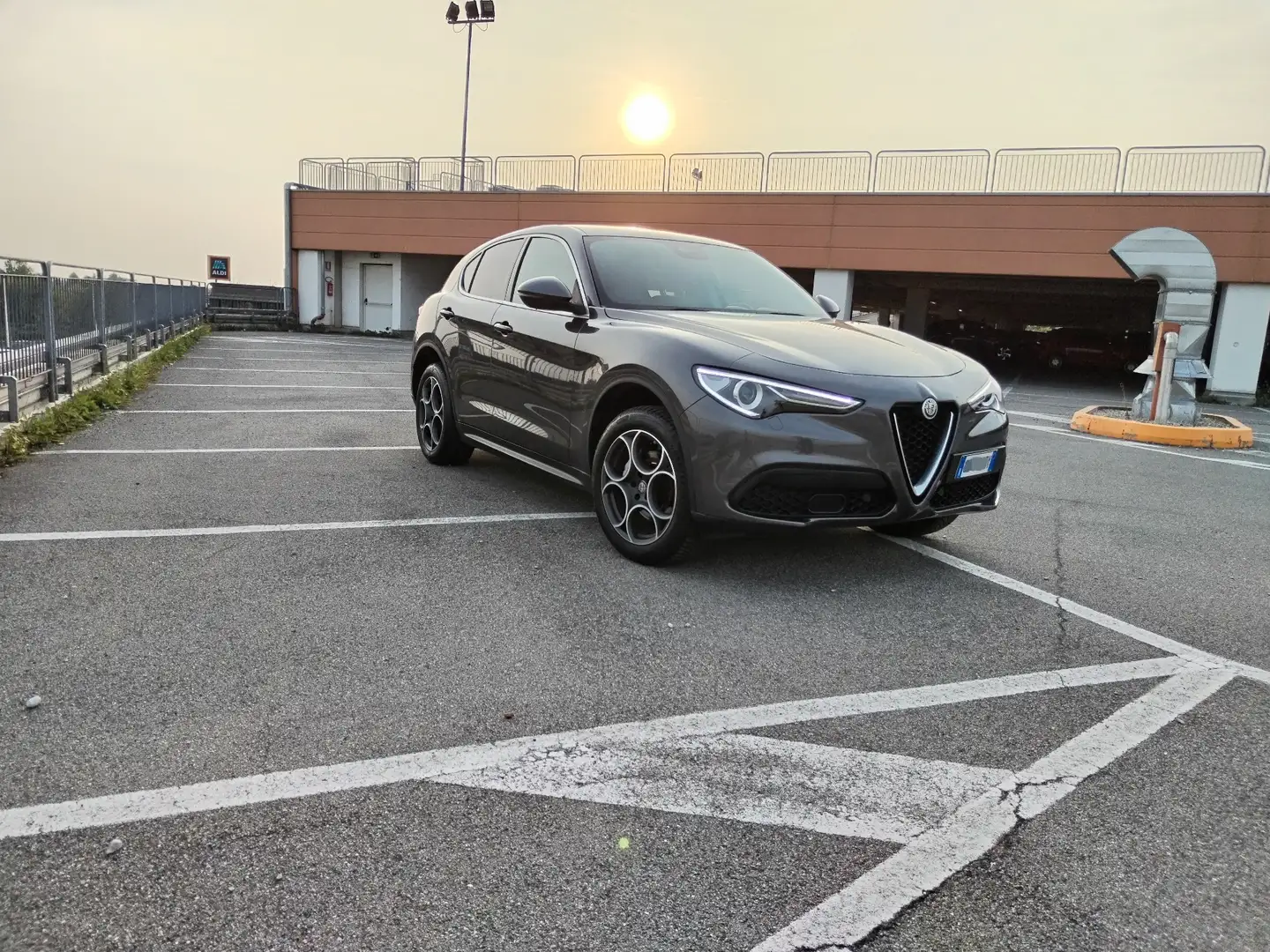 Alfa Romeo Stelvio 2.0 t Super Q4 200cv auto my19 - 1