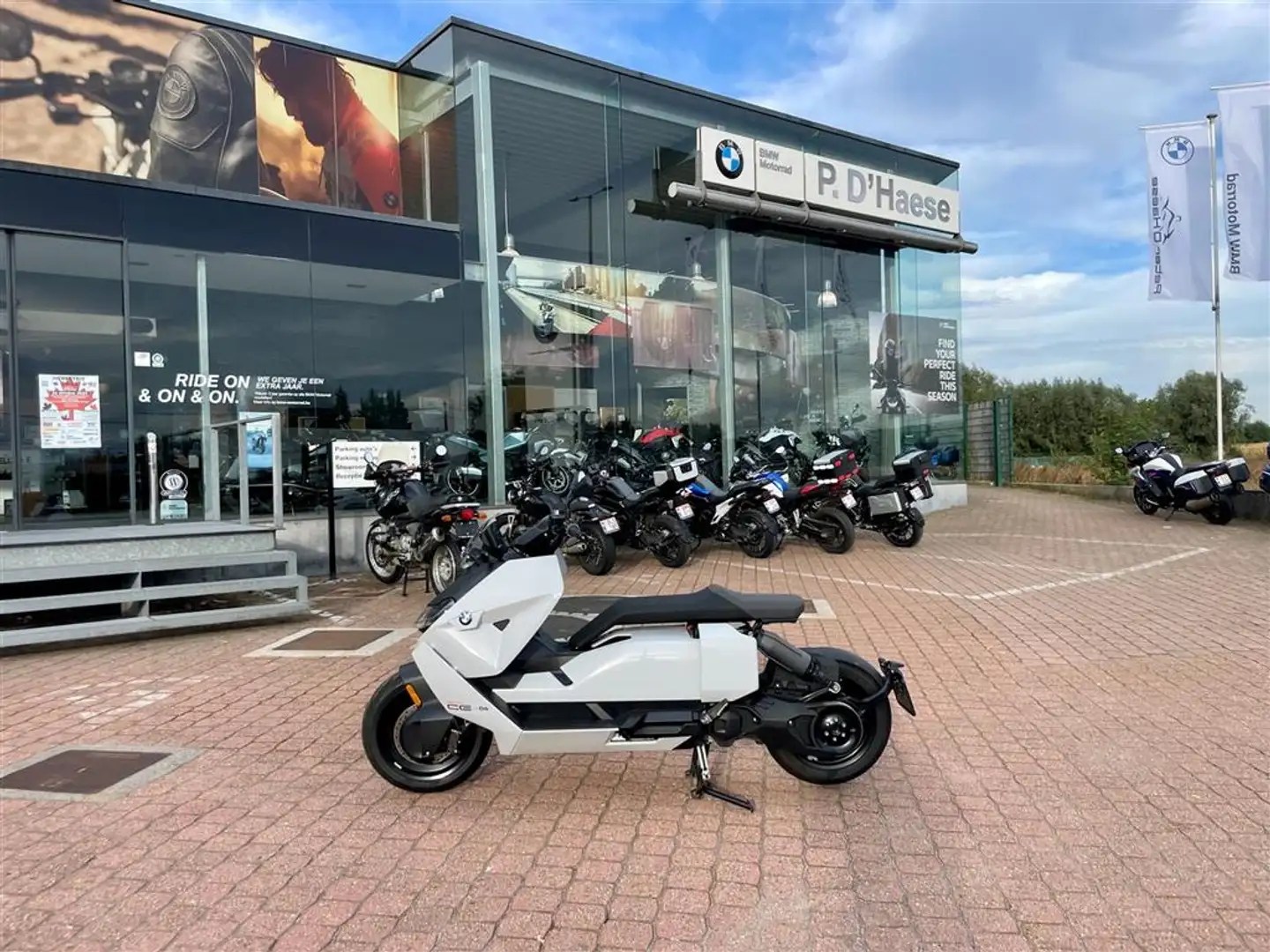BMW CE 04 -EX DIRECTIE - 1