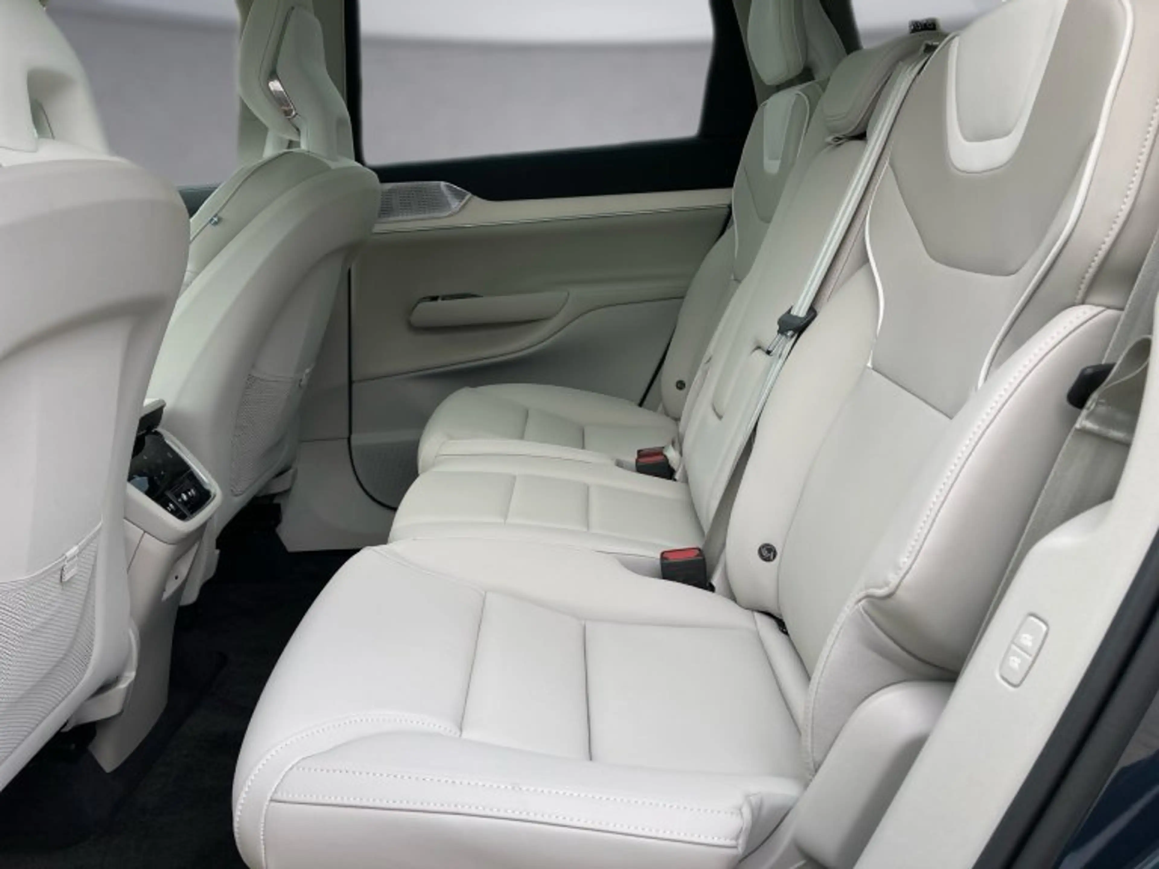 Volvo EX90 Twin Motor Ultra 7 Sitzer — photo 12