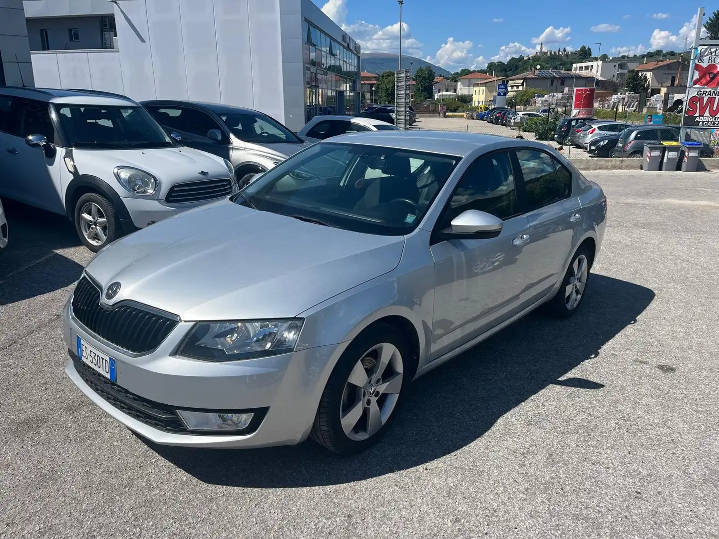 Skoda Octavia Octavia III 2013 Berlina 1.6 tdi cr Ambition 105cv Gri - 1