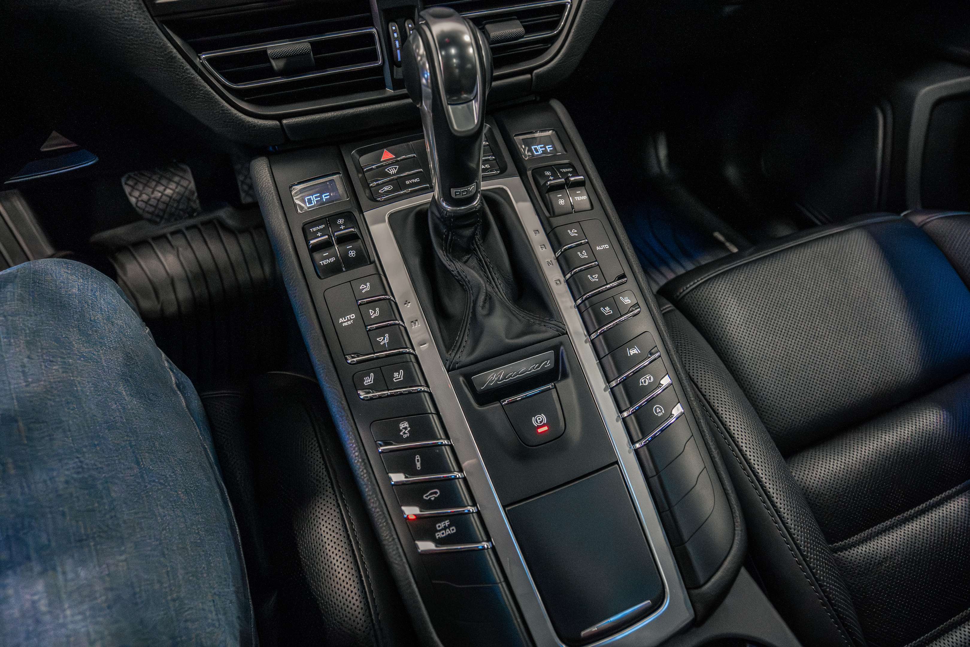 2021 Porsche Macan GTS thumb 31