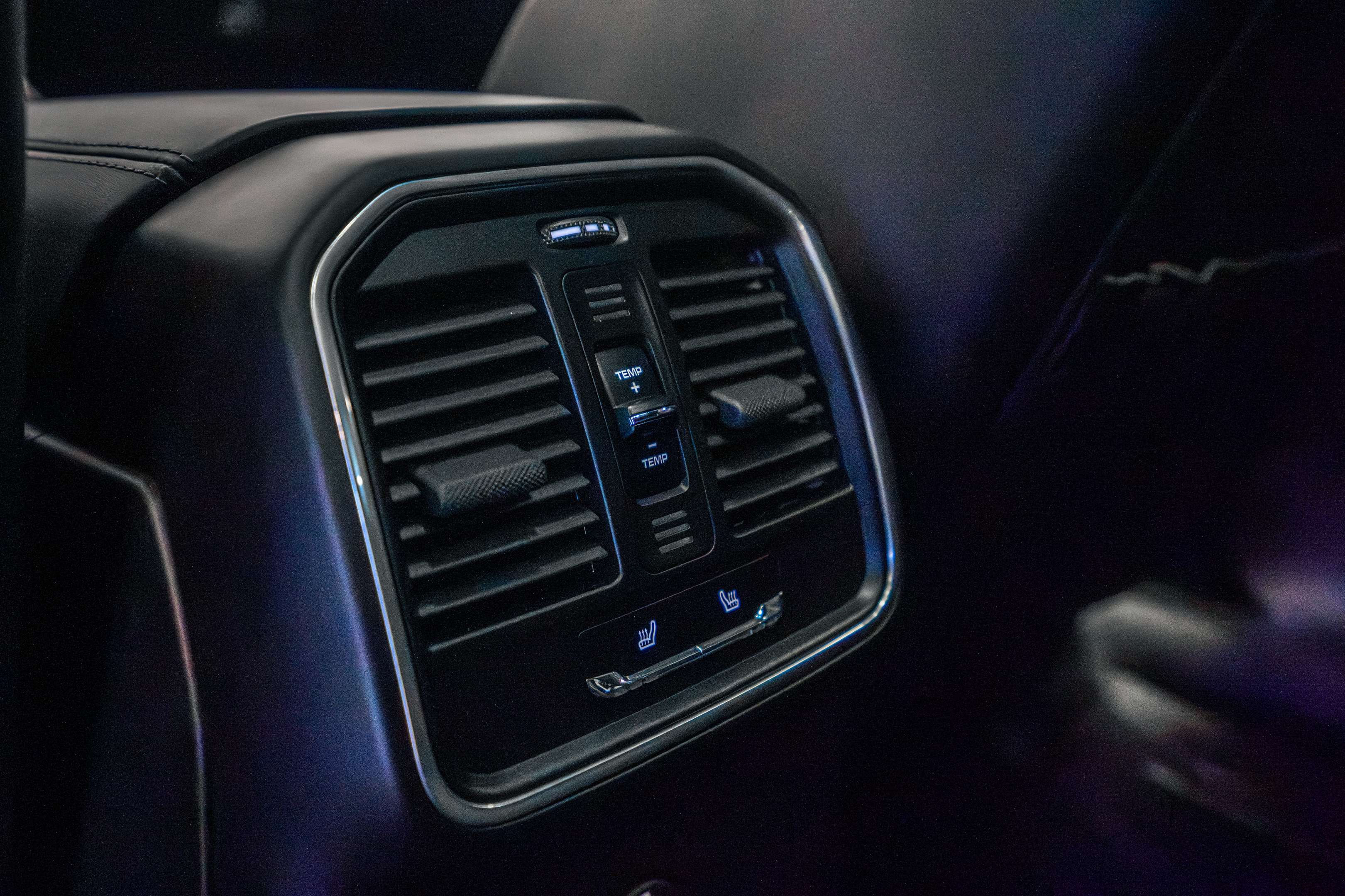 2021 Porsche Macan GTS thumb 17