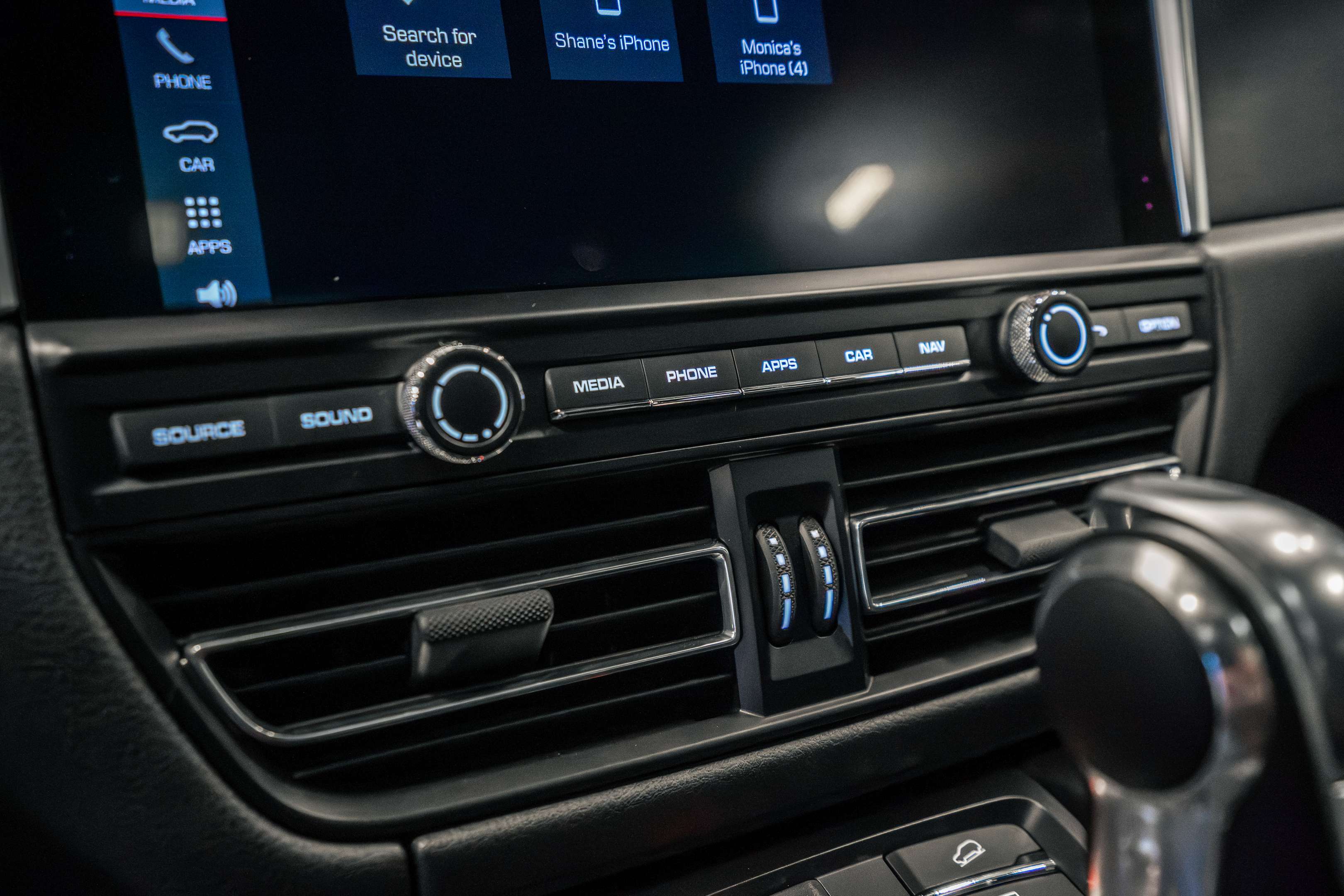 2021 Porsche Macan GTS thumb 29