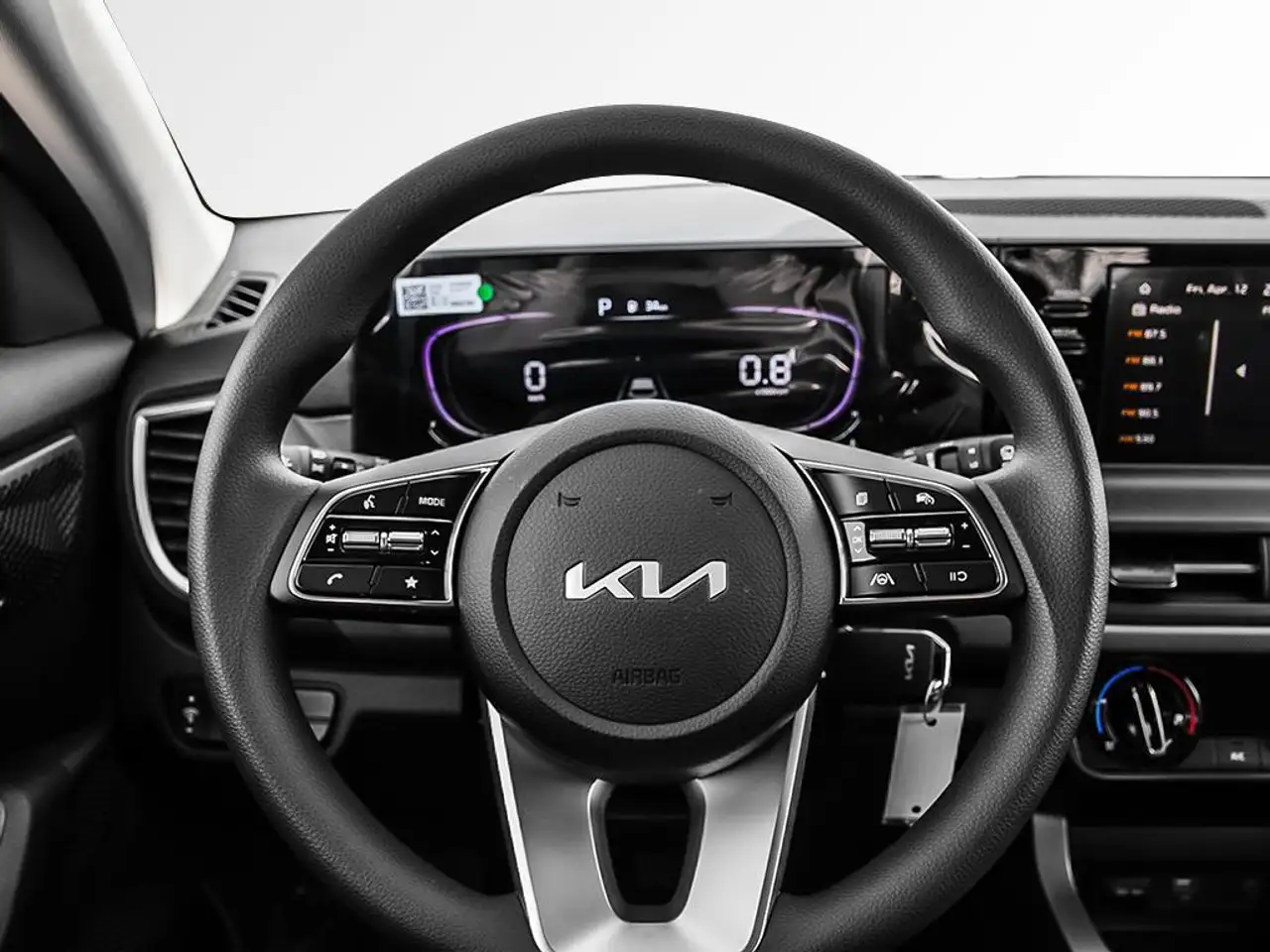 Kia Seltos photo Kia Seltos