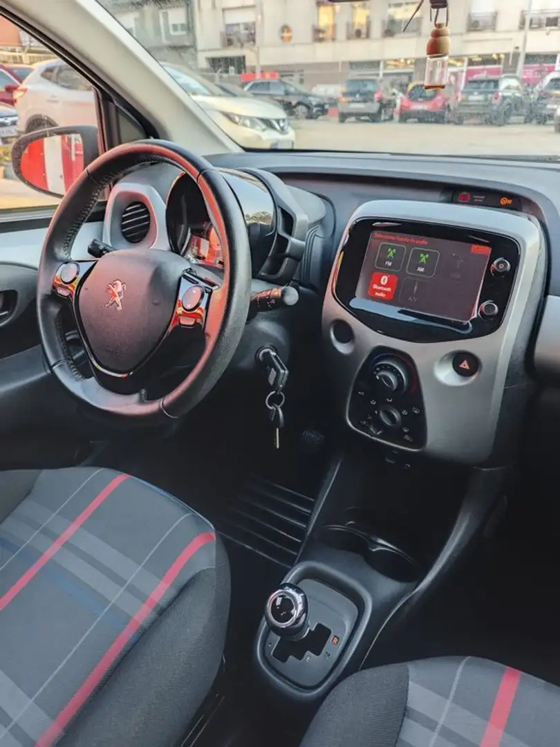 Peugeot 108 1.0 VTi 68 ETG5 Silber - 2