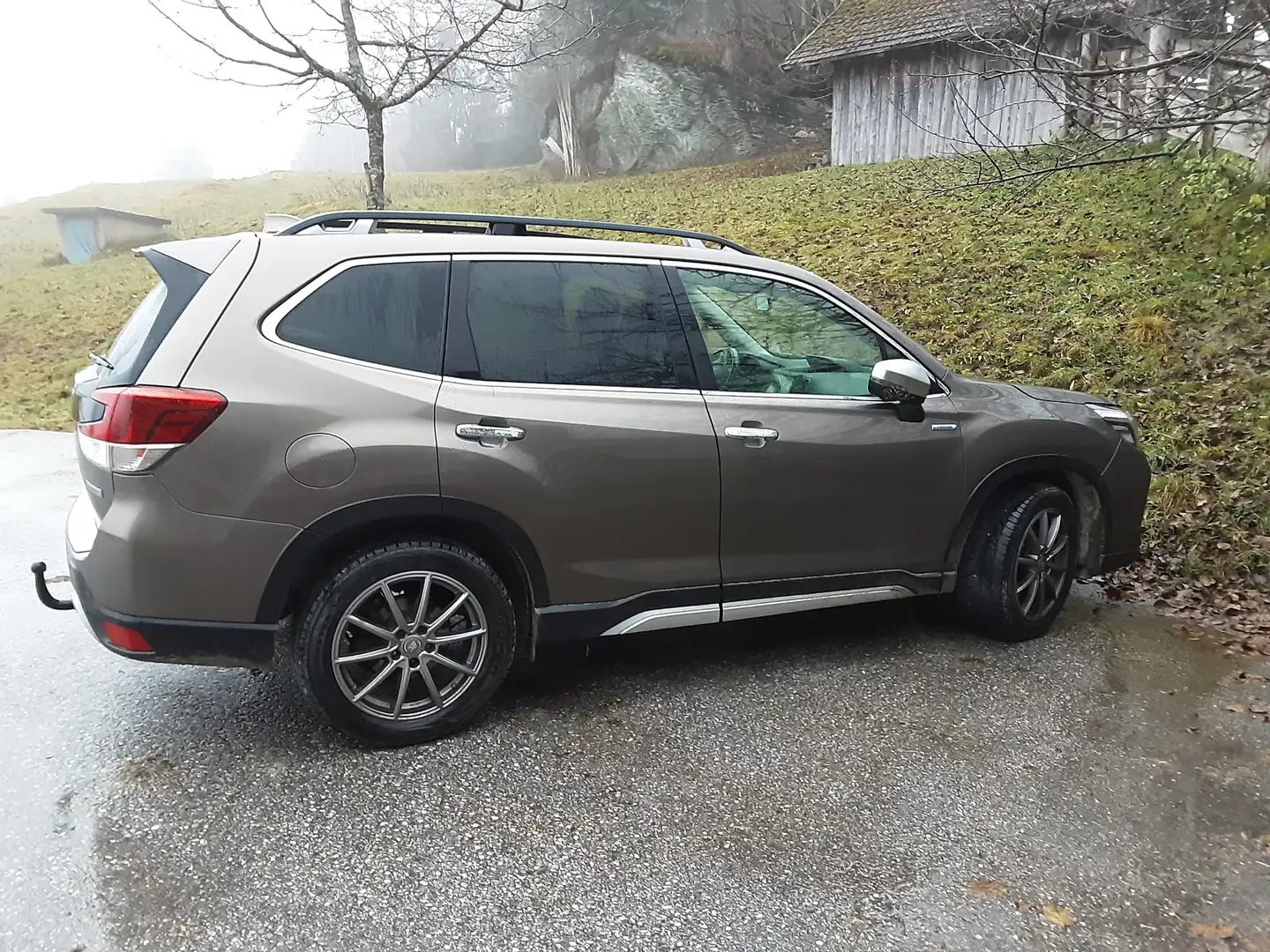 Subaru Forester 2,0i e-Boxer Premium AWD Aut. - 1