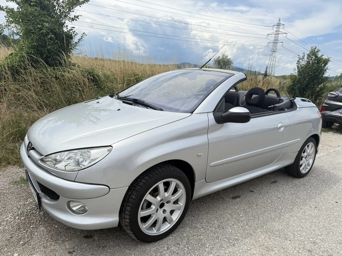 Peugeot 206 CC 1,6 16V, Black and Silver Edition. Silber - 1