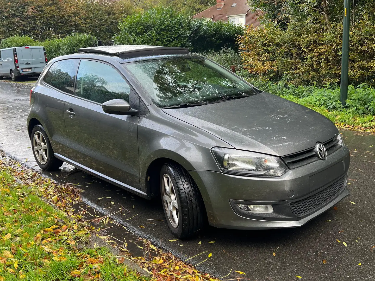 Volkswagen Polo Polo 1.4i Trendline DSG *Toit ouvrant* Grijs - 2